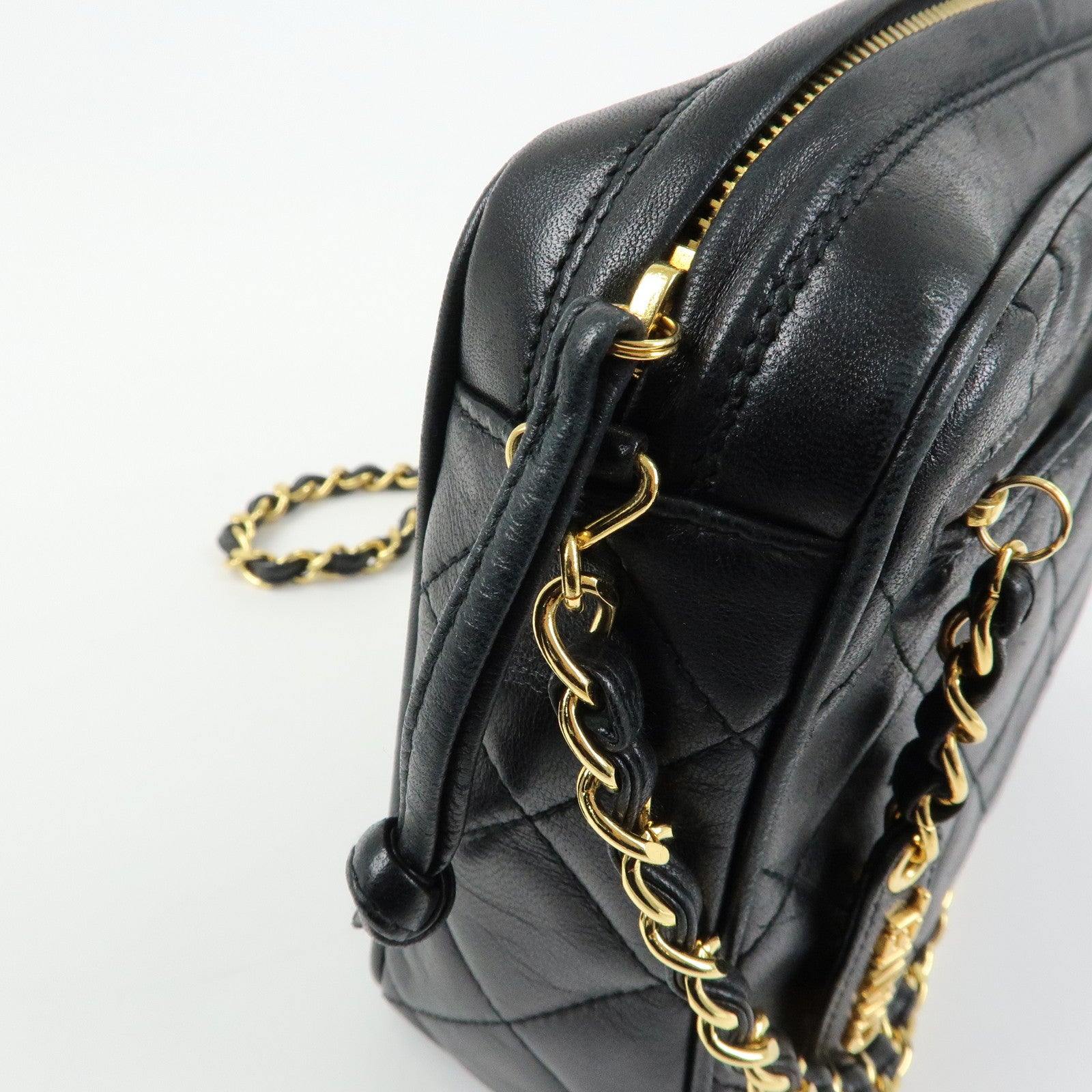 CHANEL Matelasse Lambskin Chain Shoulder Bag Crossbody Bag Black