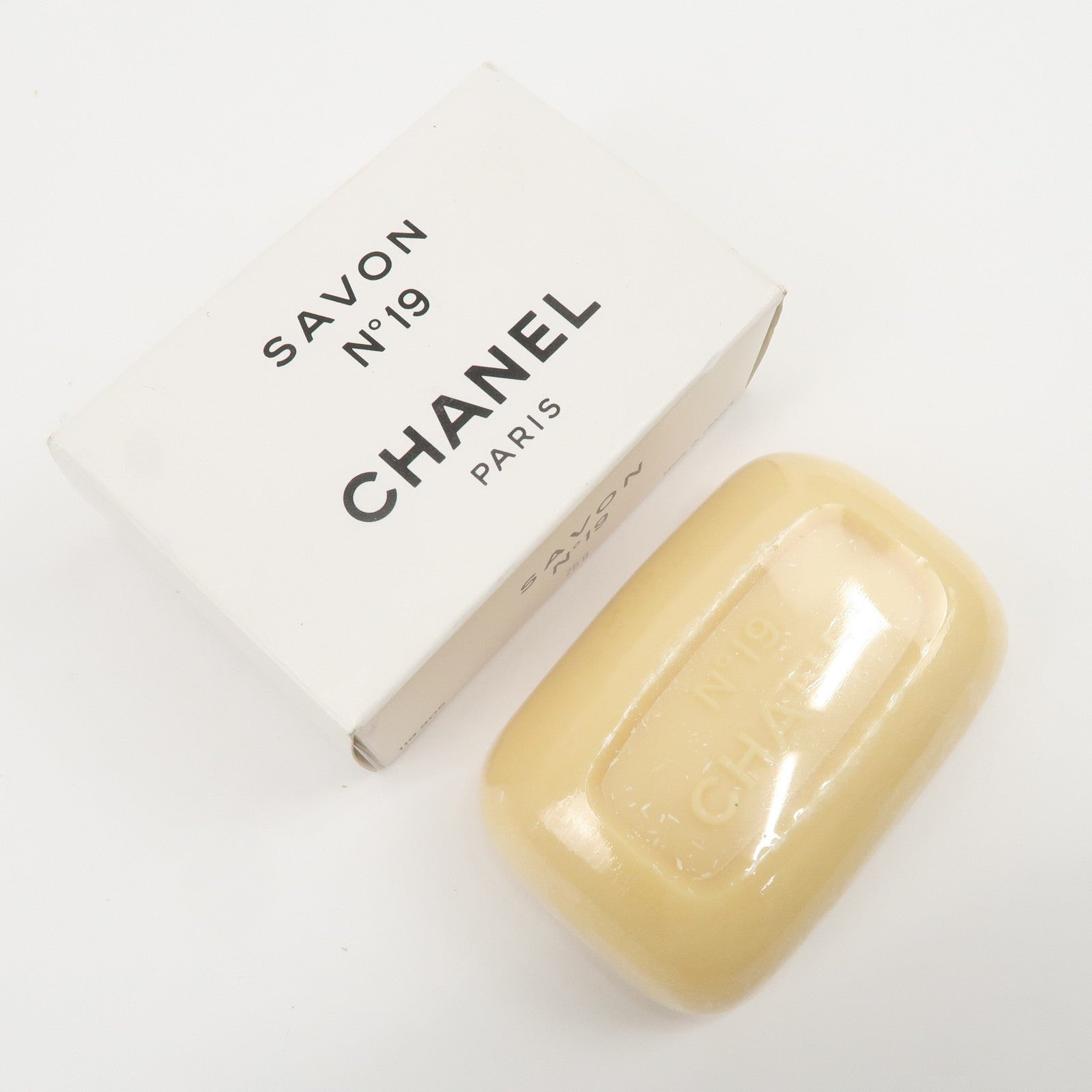 CHANEL Set of 5 Savon No5 No19 Bar Soap