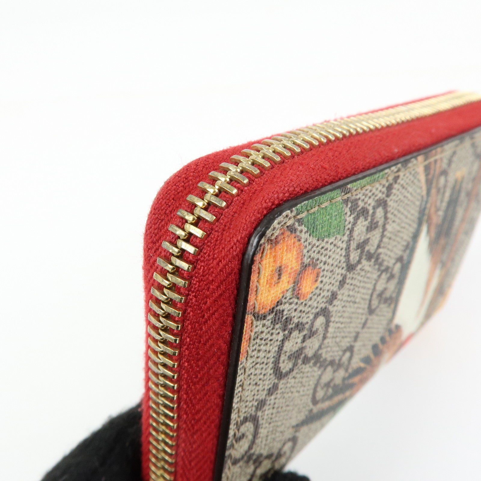 GUCCI Tian GG Supreme Leather Zippy Around Card Case Beige 424897