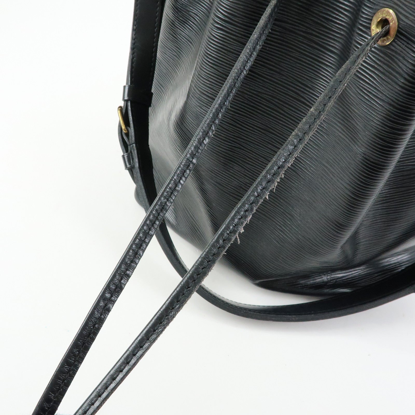 Louis Vuitton Epi Petit Noe Shoulder Bag Noir Black M59012