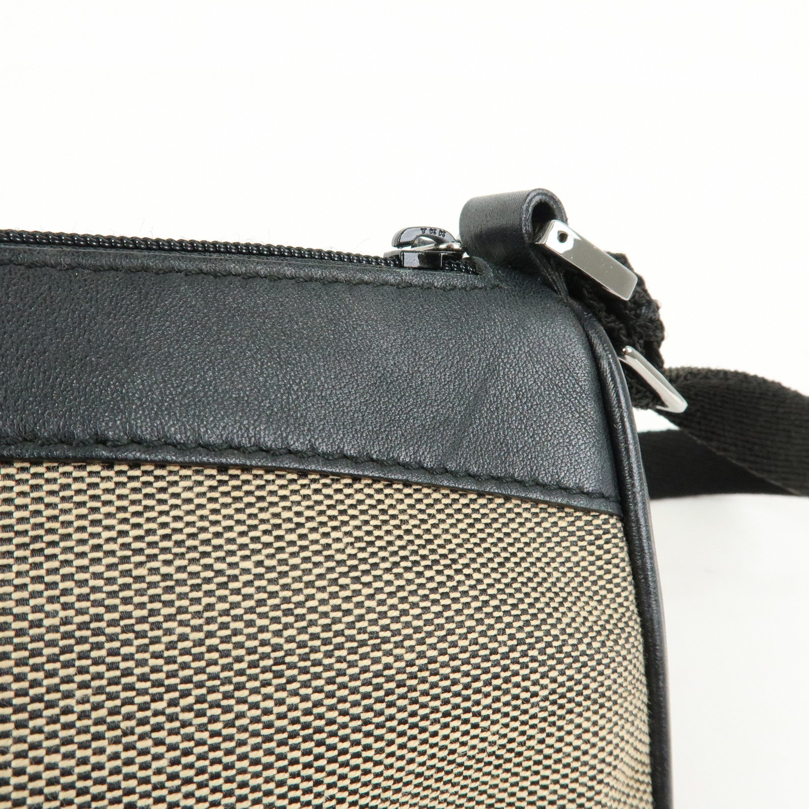 GUCCI Logo Canvas Leather Small Hand Bag Black Beige 92820