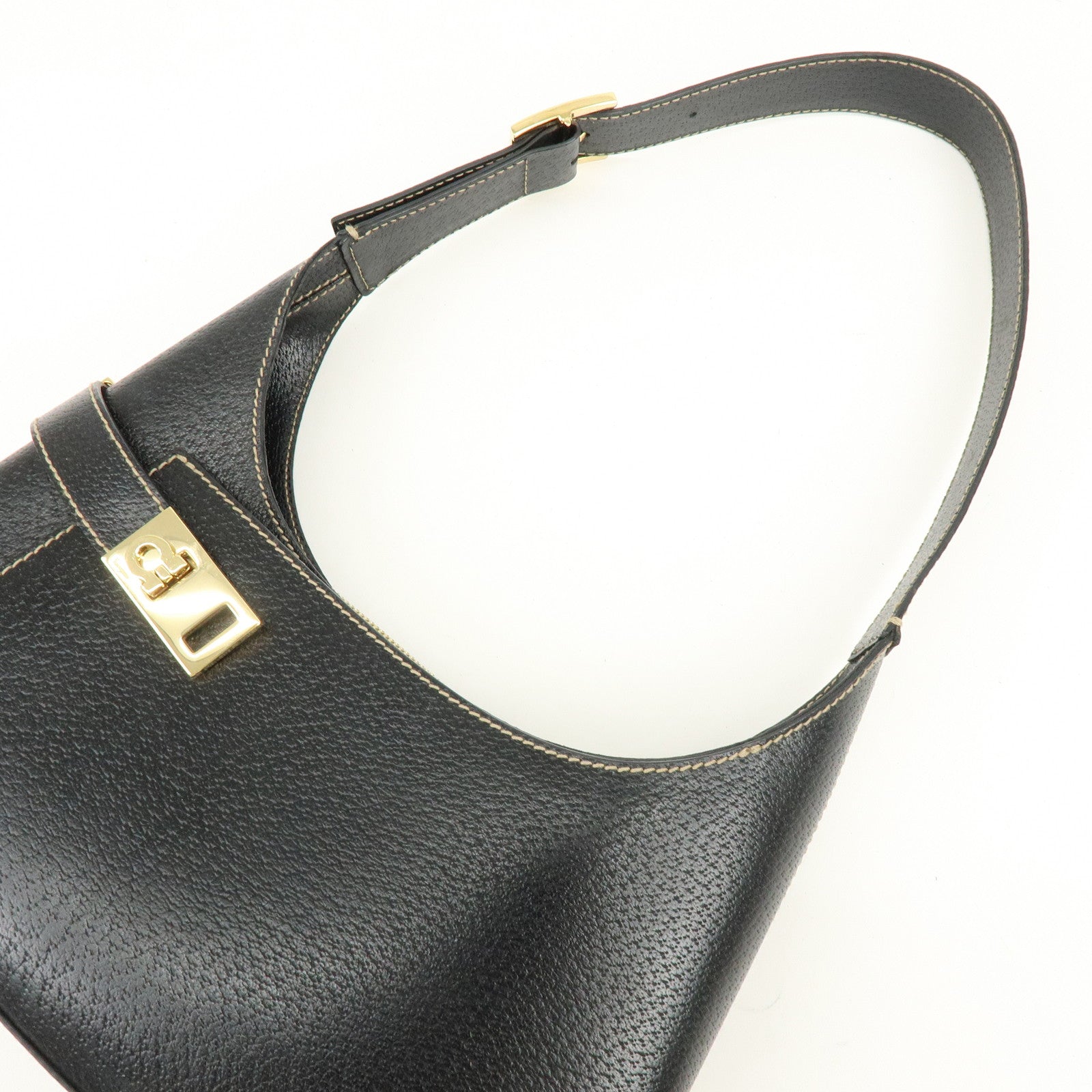 Ferragamo Gancini Leather Shoulder Bag Hand Bag Black