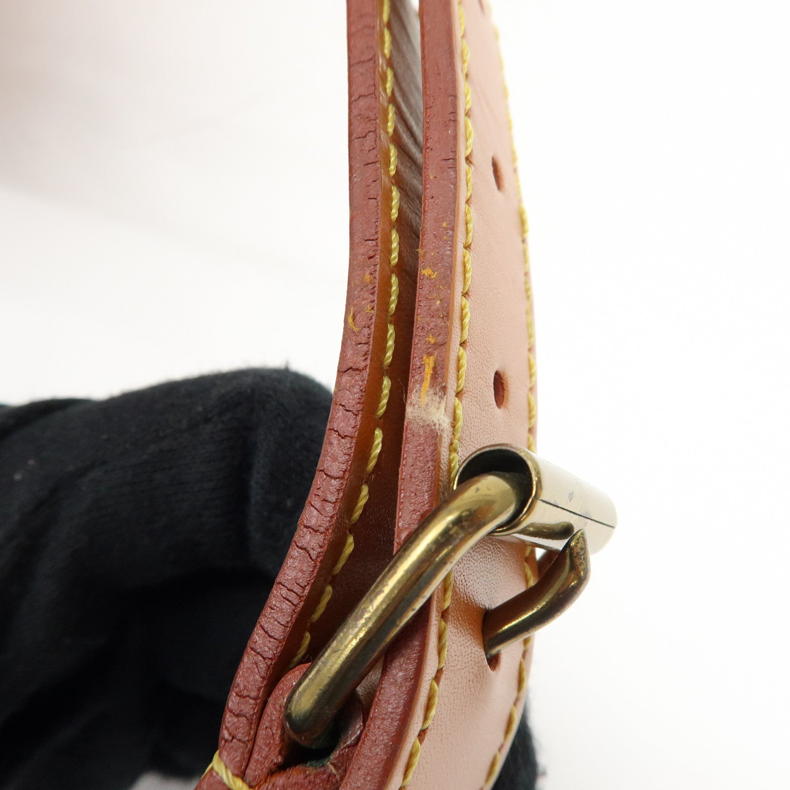 Louis Vuitton Epi Leather Noe Shoulder Bag Zipang Gold M44008