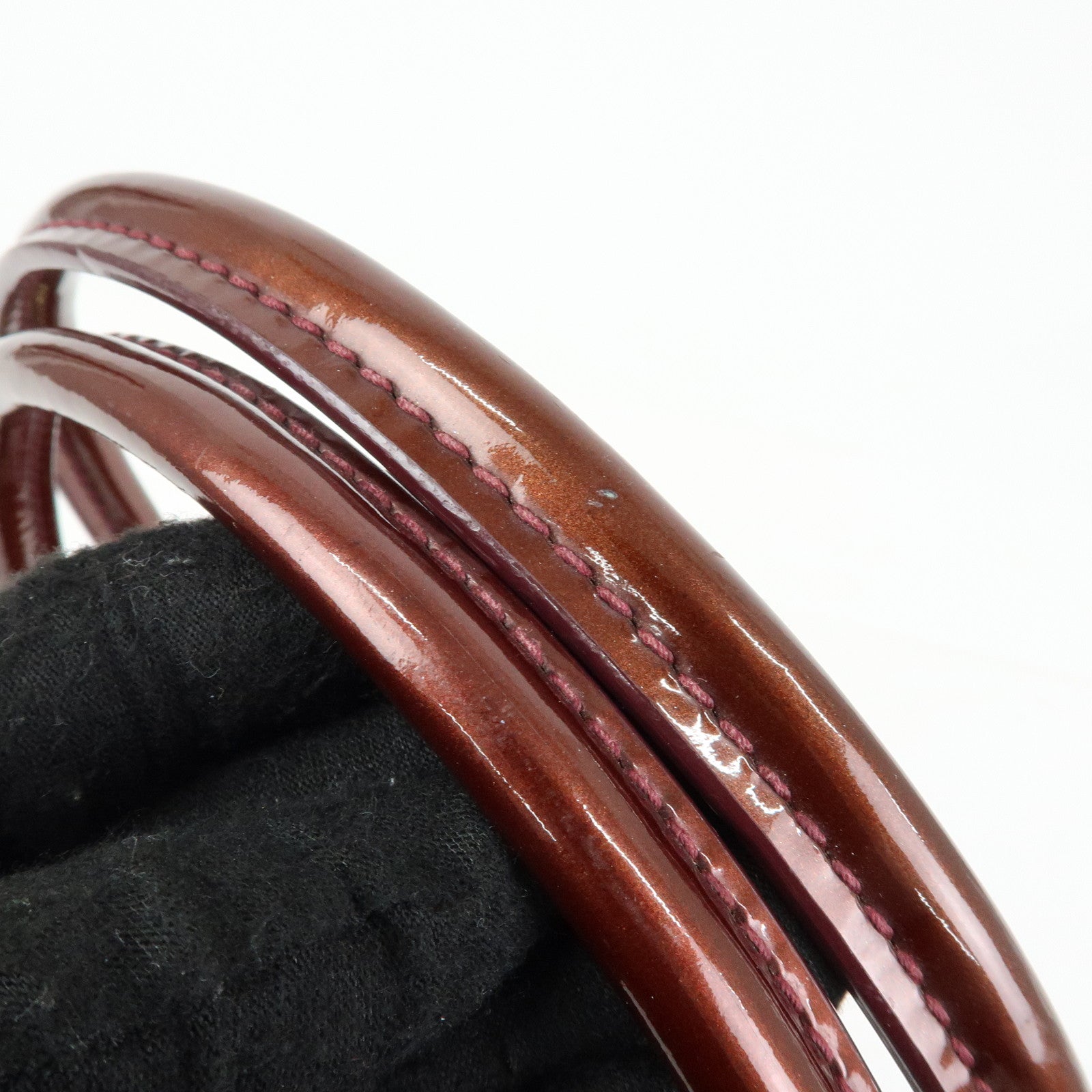 Louis Vuitton Monogram Vernis Sherwood PM Rouge Forvist M91492
