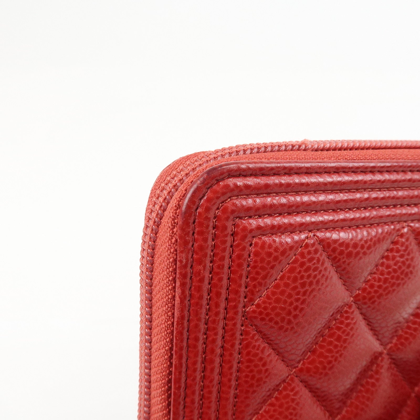 CHANEL BOY CHANEL Caviarskin Round Zippy Wallet Red Gold A68912