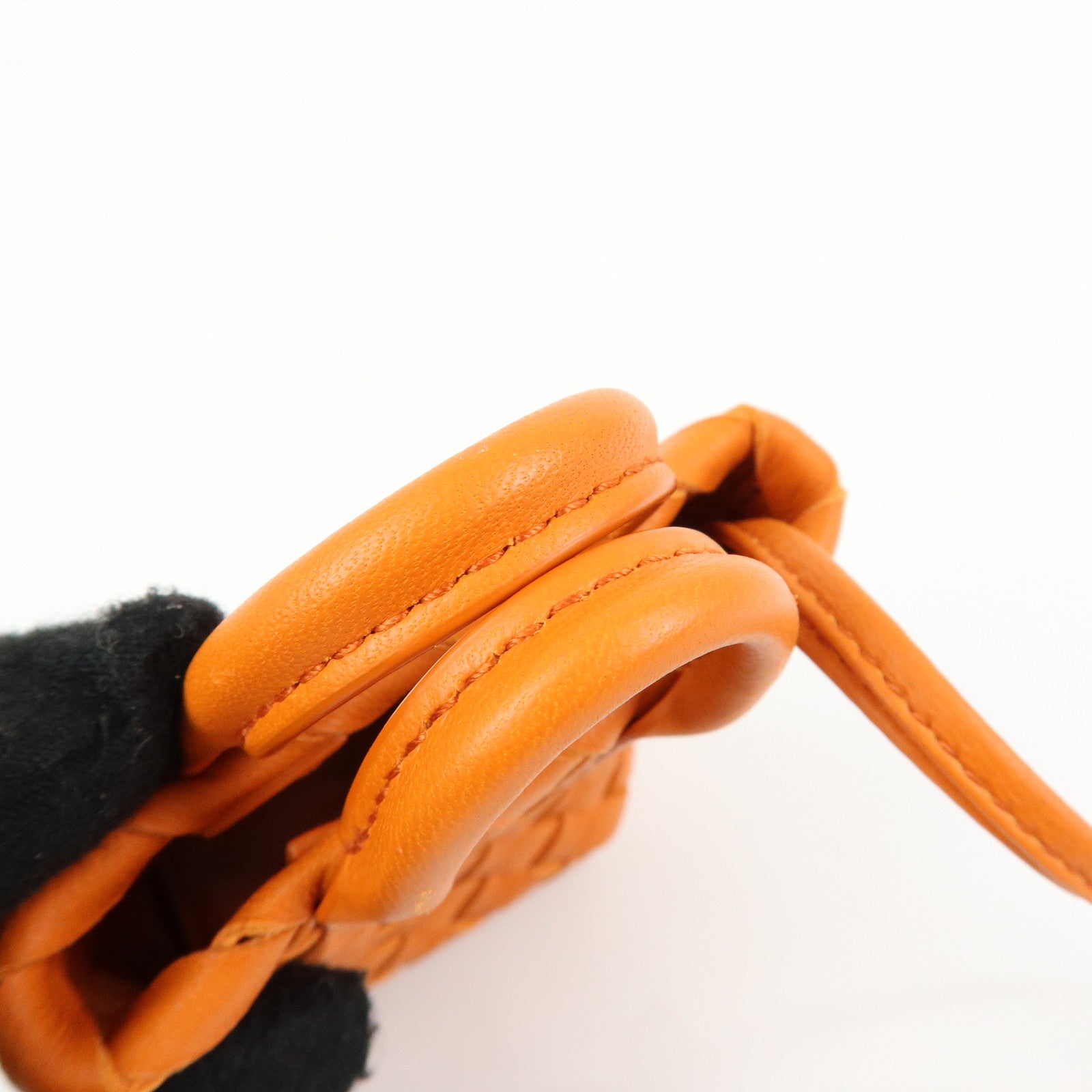 BOTTEGA VENETA Intrecciato Leather Bag Charm Orange 577778