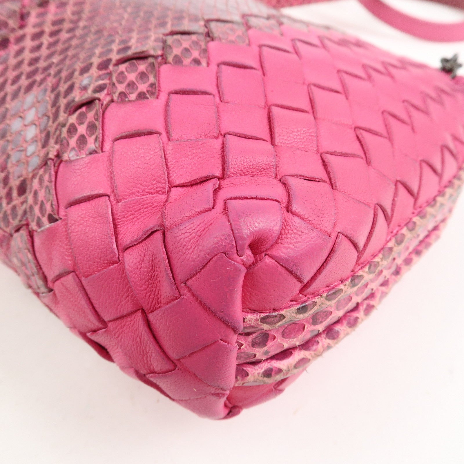 BOTTEGA VENETA Intrecciato Leather Shoulder Bag Crossbody Bag Pink