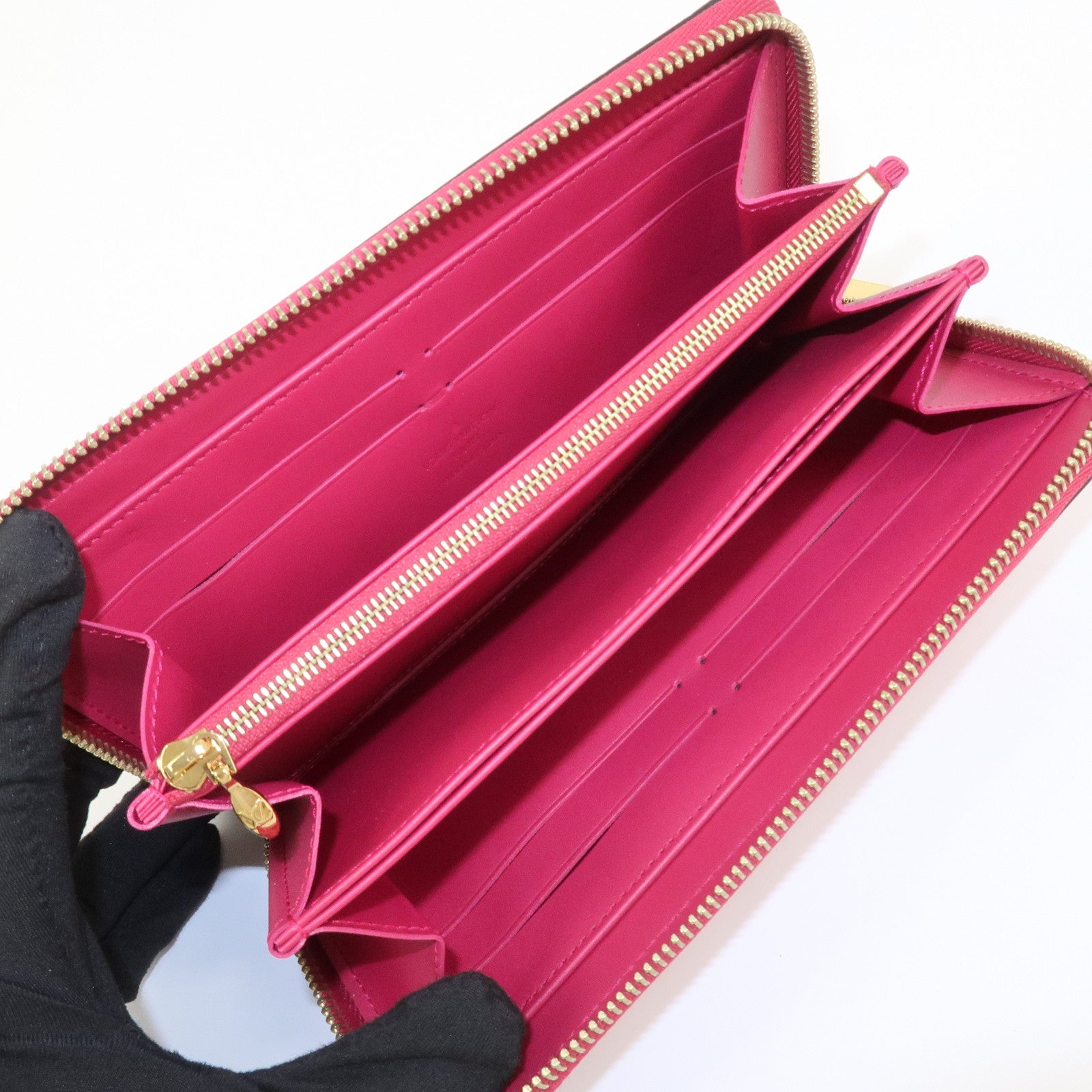 Louis Vuitton Monogram Vernis Round Zippy Wallet Rose Indien M91597