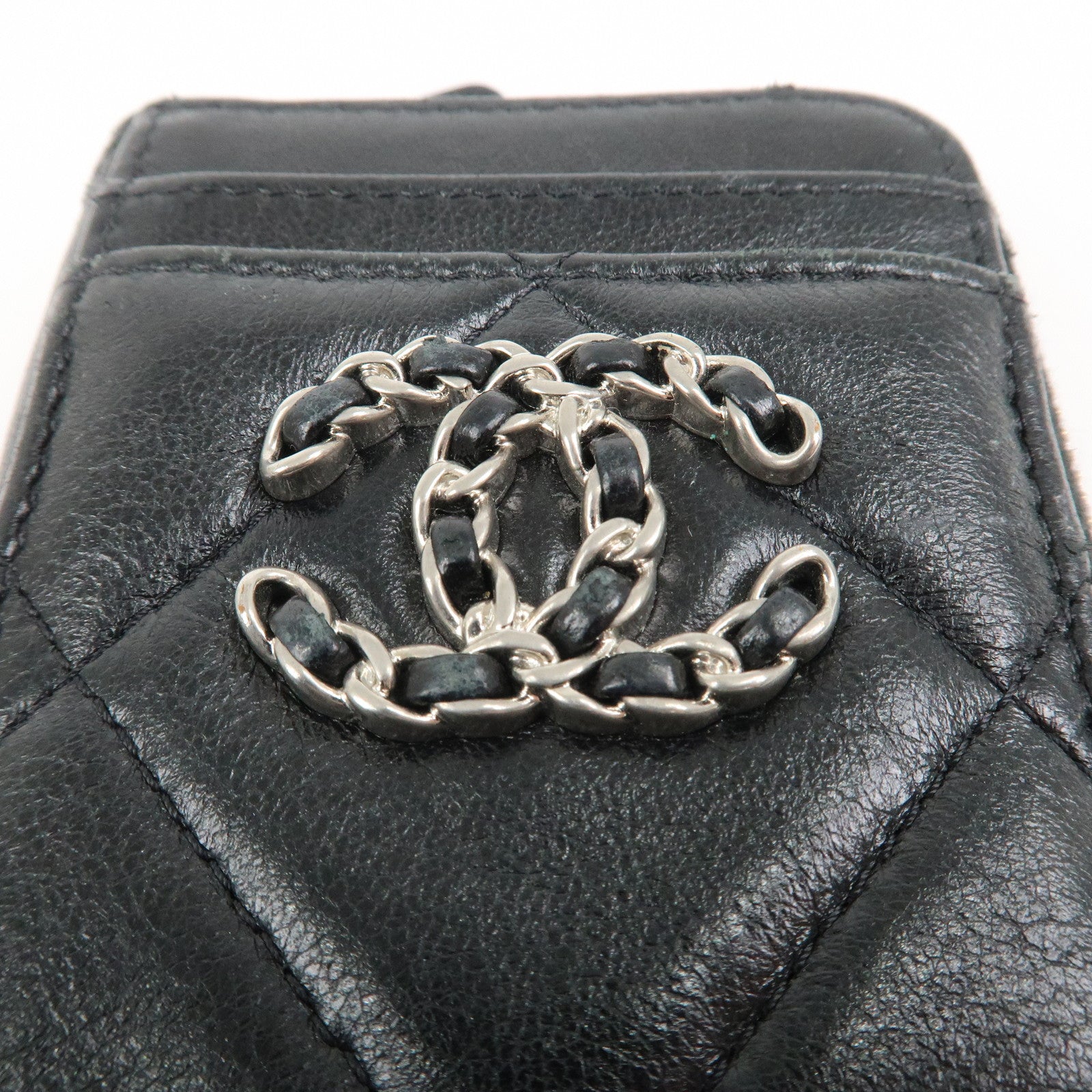 CHANEL Chanel 19 Lamb Skin Round Zippy Coin Case Black AP2701