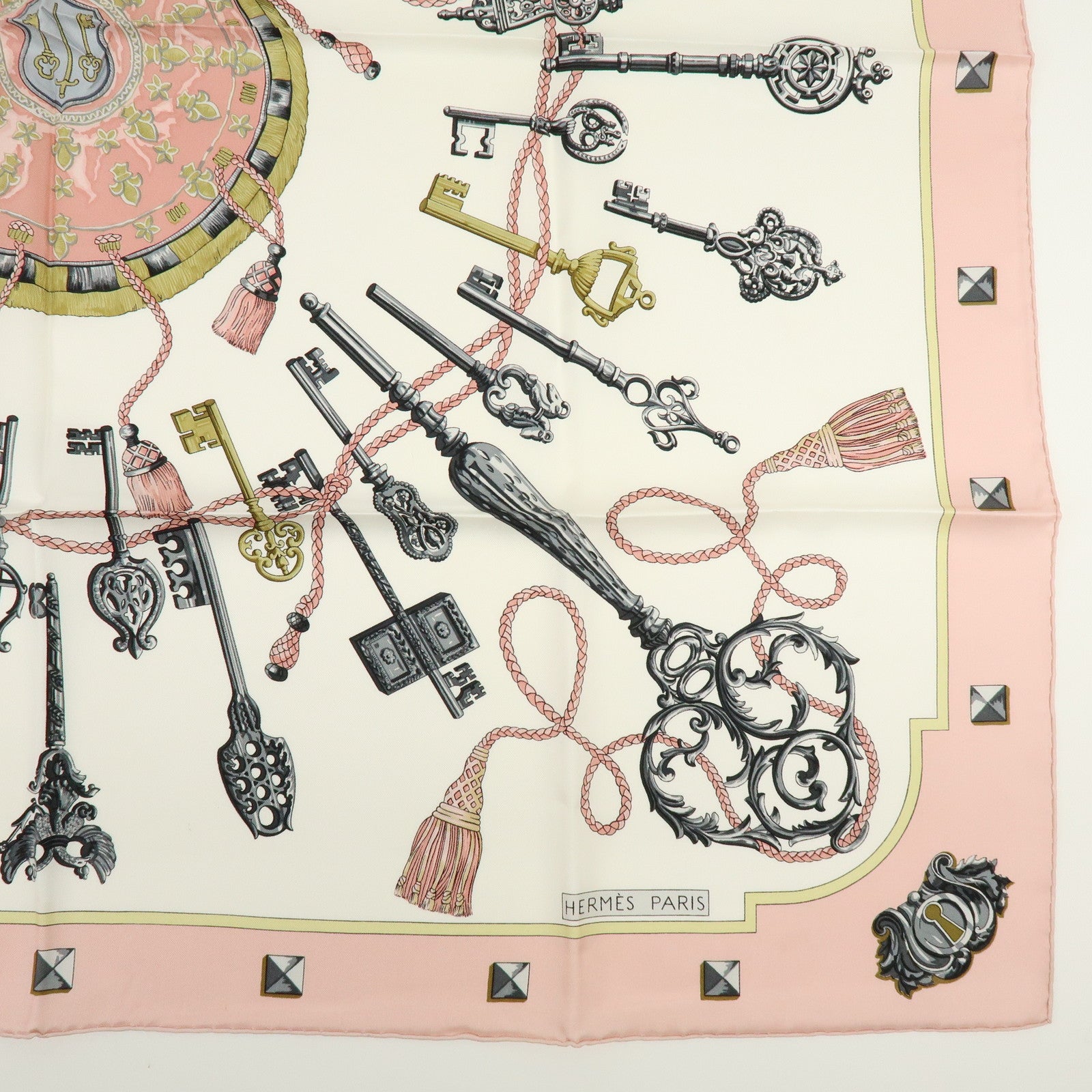 HERMES Carre 90 Silk 100% Scarf LES CLES THE KEYS RARE Light Pink