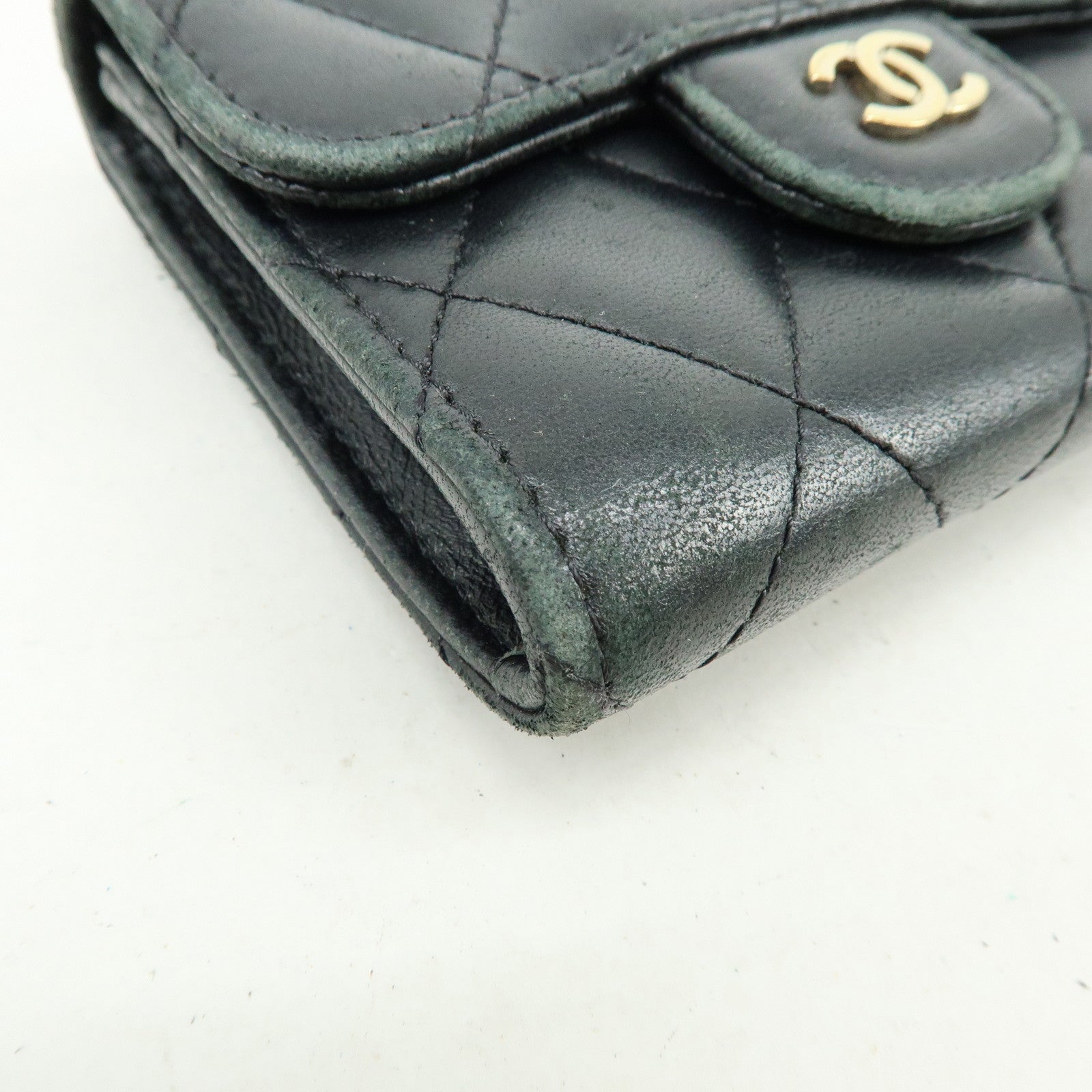 CHANEL COCO Mark Lambskin Matelasse Compact Wallet Black