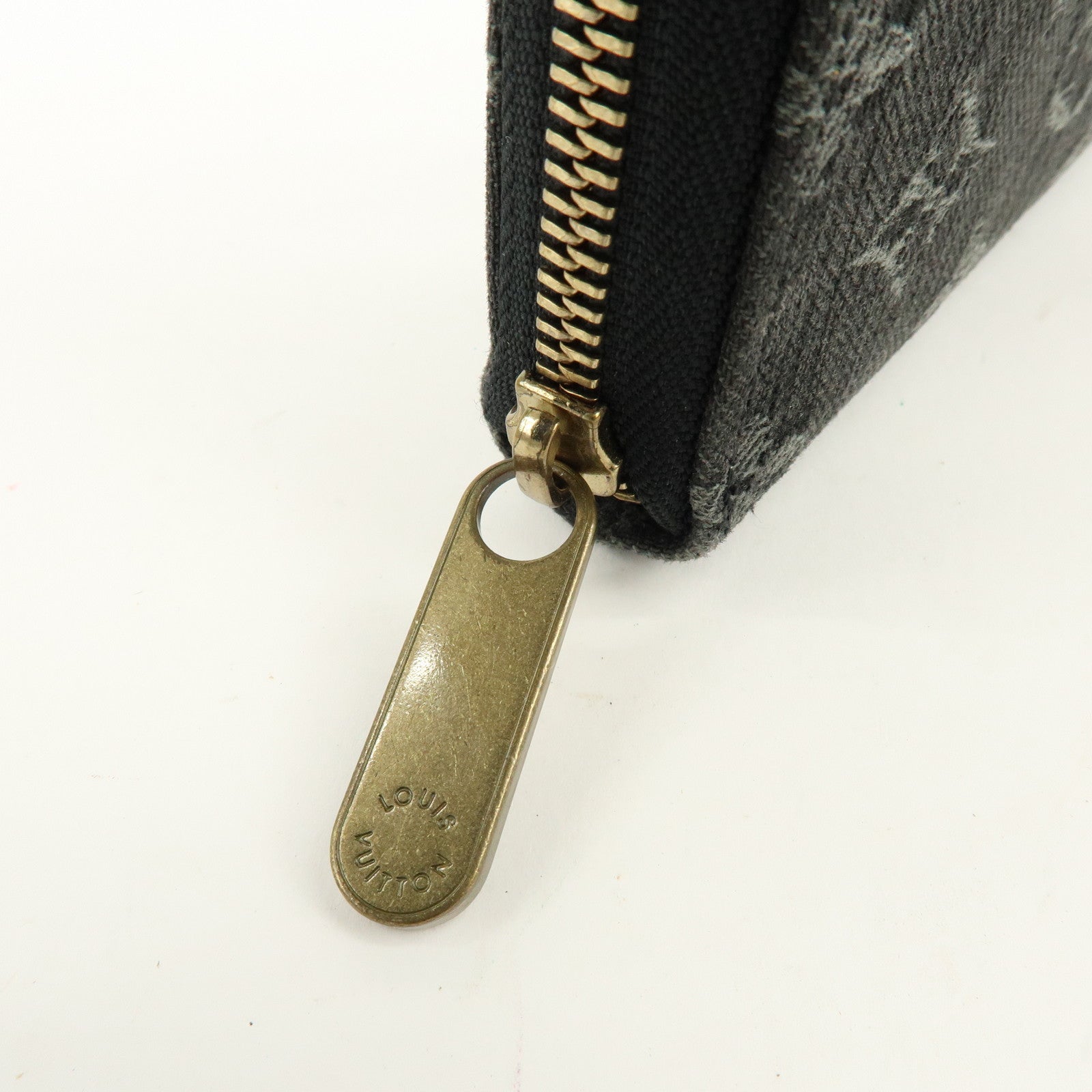 Louis Vuitton Monogram Denim Zippy Long Wallet Noir Black M95614