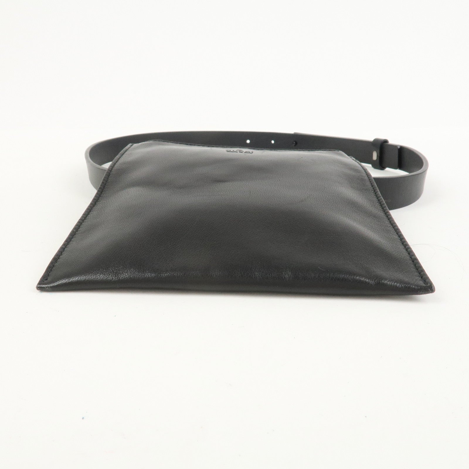 GUCCI Leather Waist Pouch Body Bag Black 037.1312