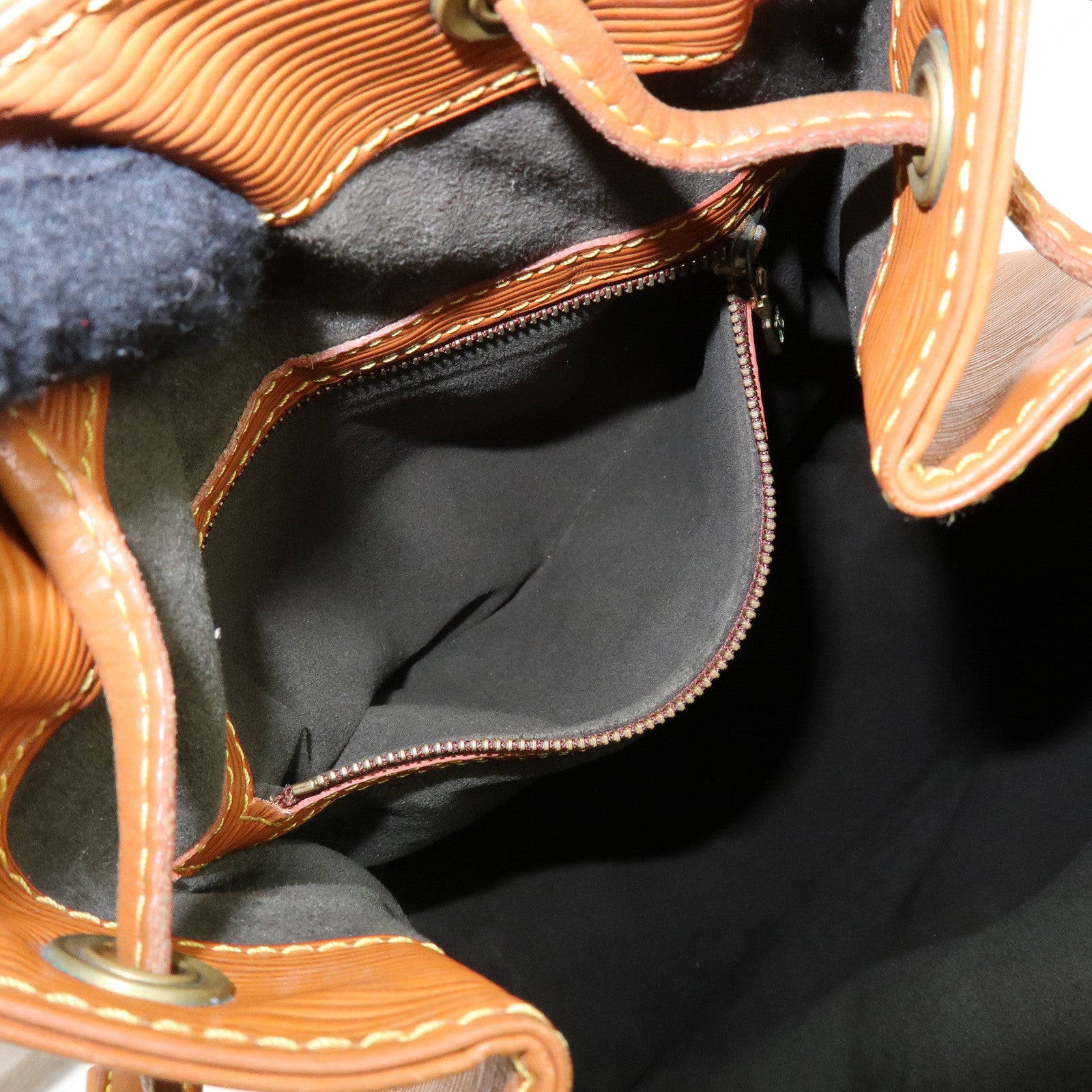 Louis Vuitton Epi Leather Noe Shoulder Bag Zipang Gold M44008