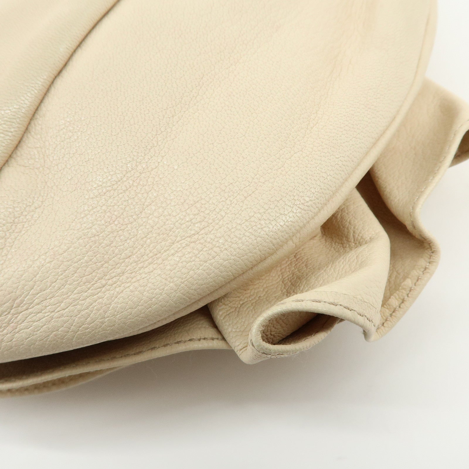 SAINT LAURENT PARIS YSL Nadja Shoulder Bag Light Beige 112937