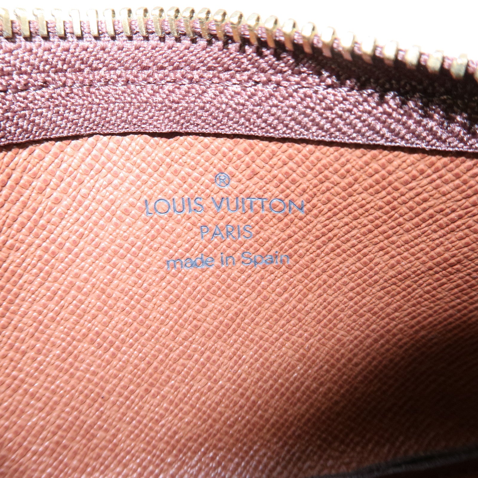 Louis Vuitton Monogram Pochette Cles Coin Case Key Case M62650