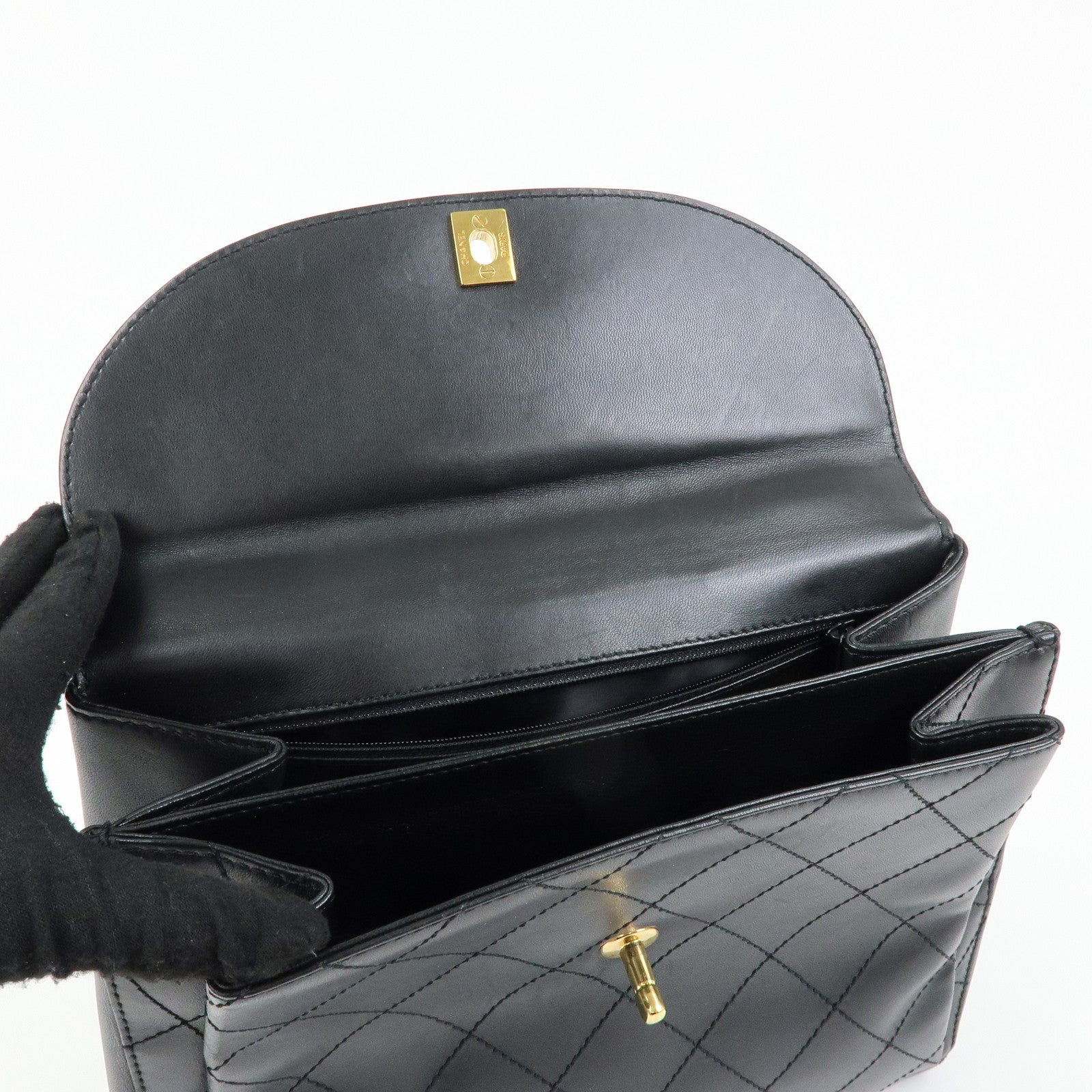 CHANEL Matelasse Lamb Skin Chain Shoulder Bag Black Gold