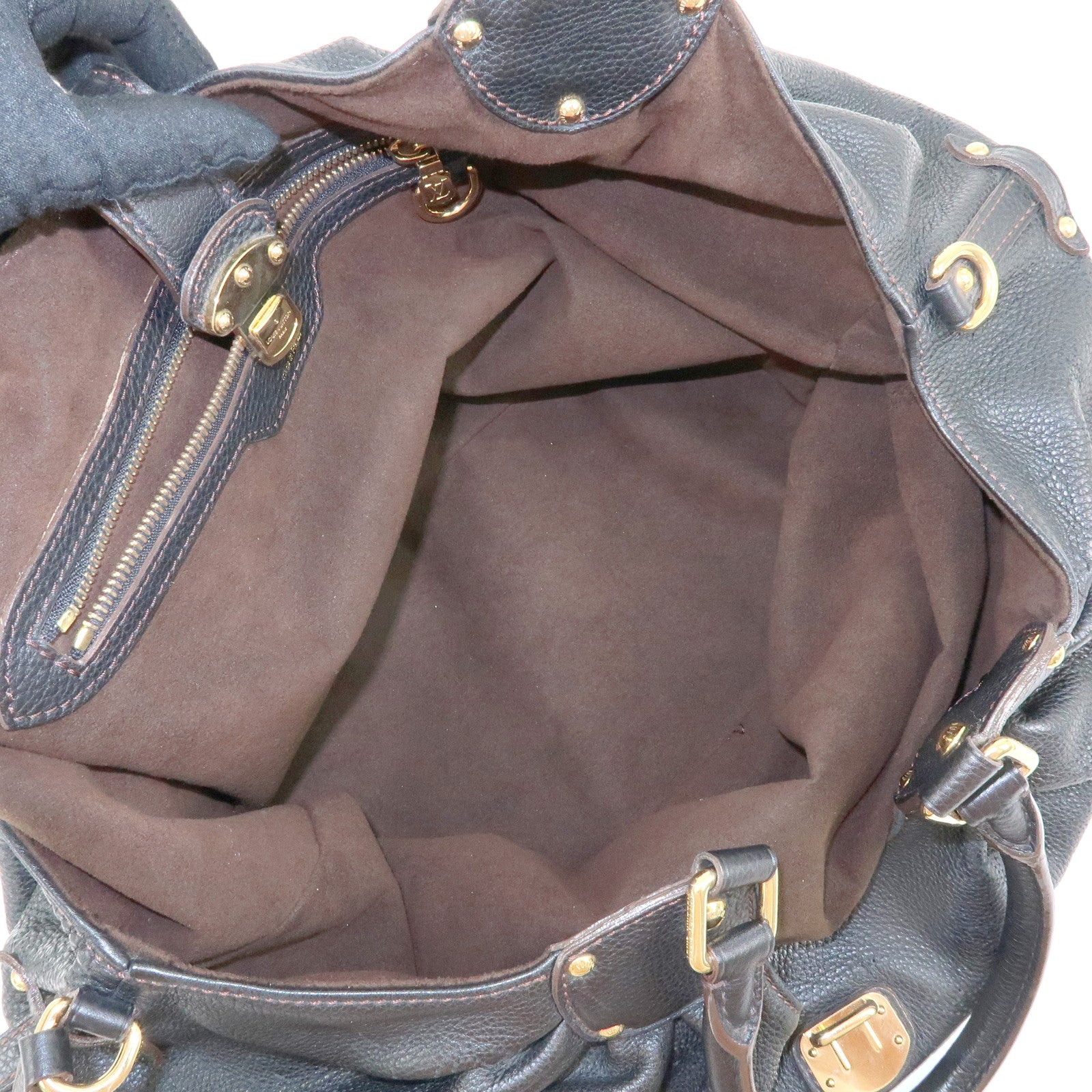 Louis Vuitton Monogram Leather Mahina L Shoulder Bag Noir M95765