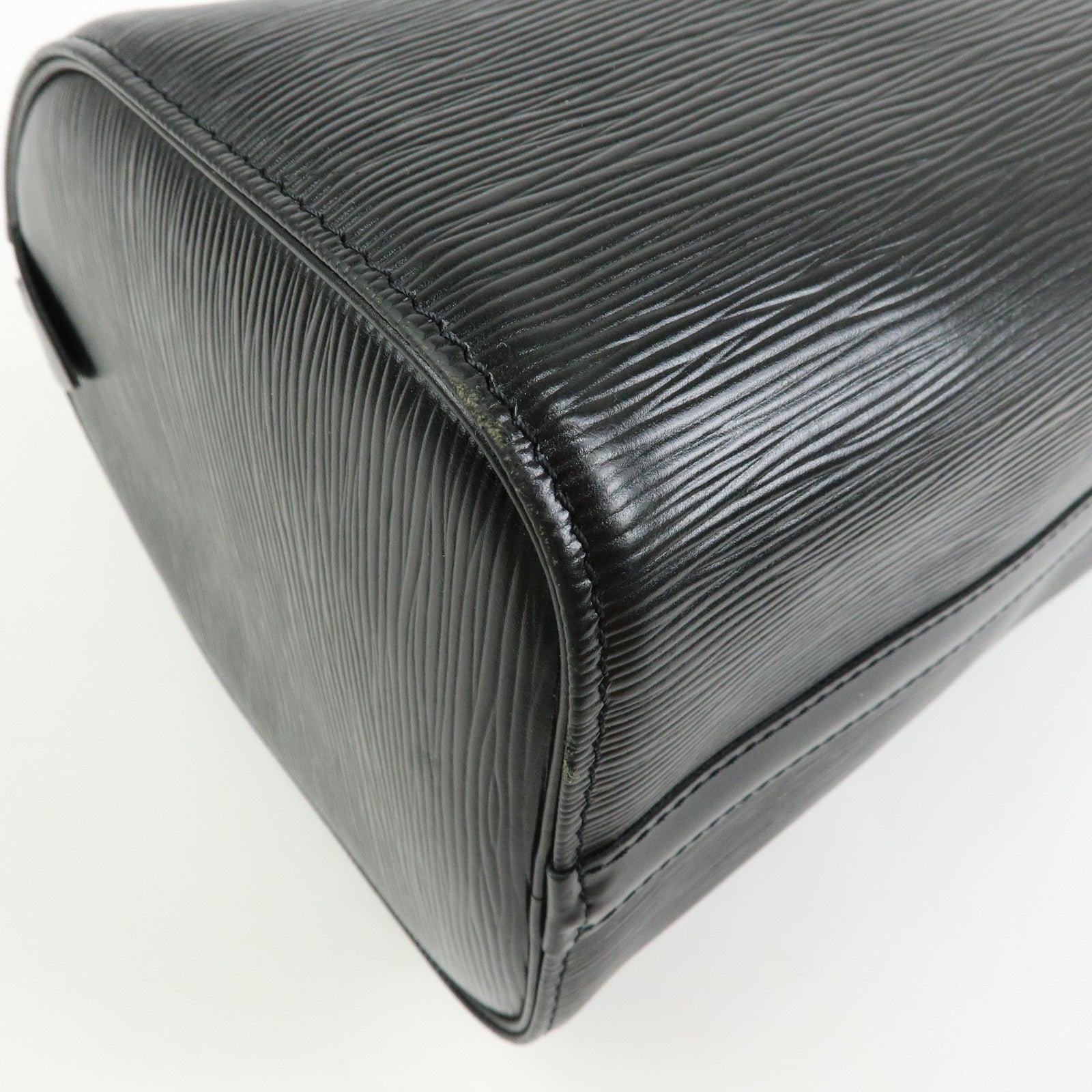 Louis Vuitton Epi Leather Speedy 25 Hand Bag Boston Bag Noir M59032