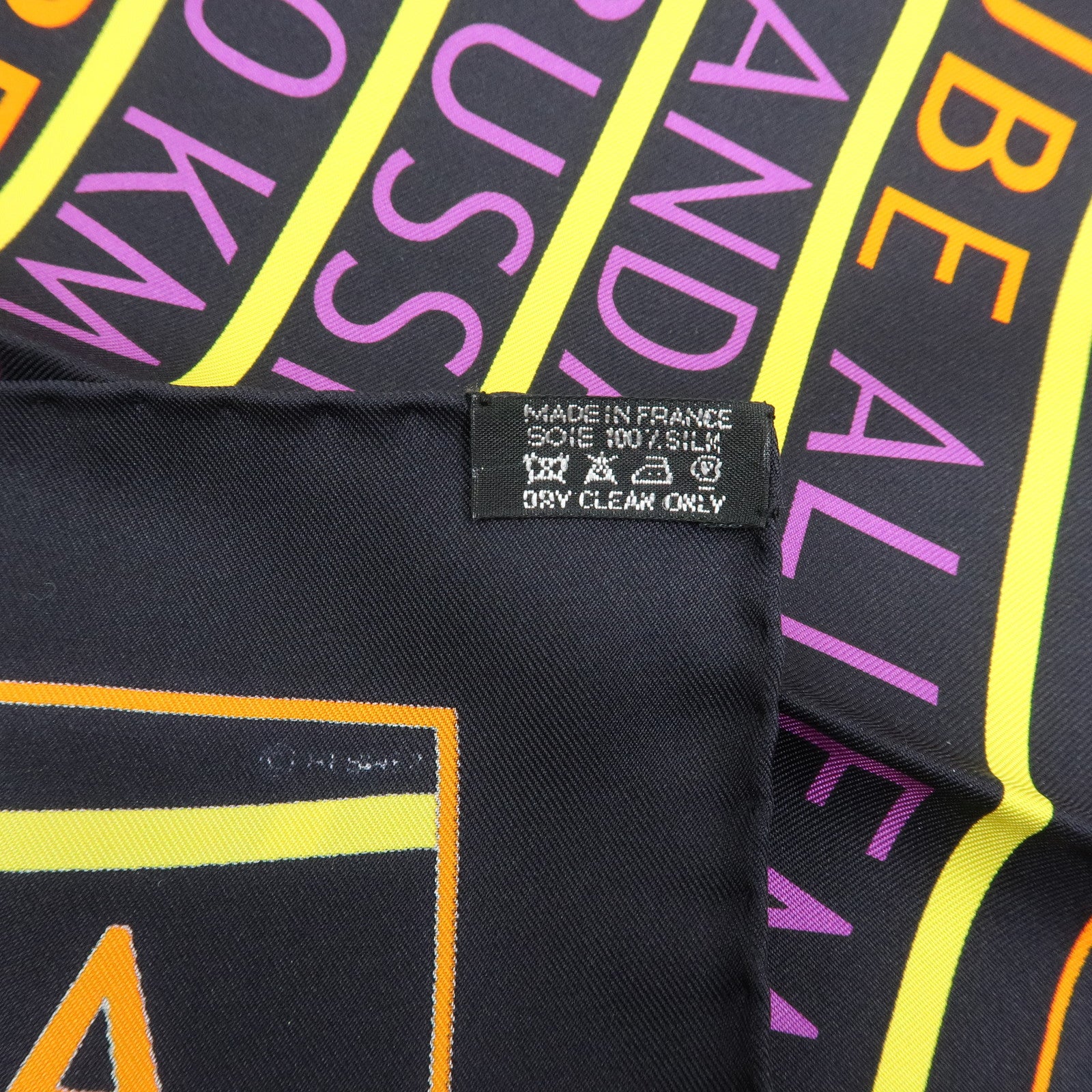 HERMES Carre 90 Silk 100% Scarf  LES SOURCES DE LA VIE