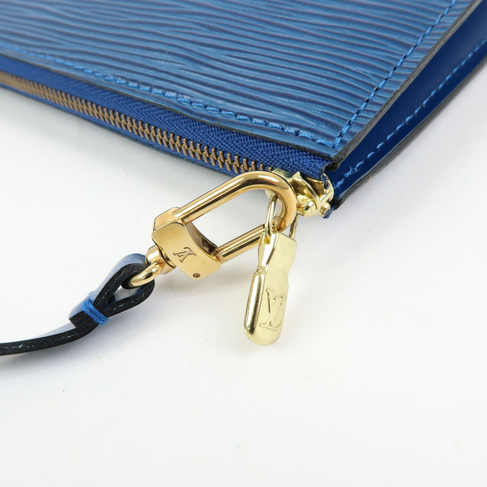 Louis Vuitton Epi Pochette Accessoires Pouch Toledo Blue M52945