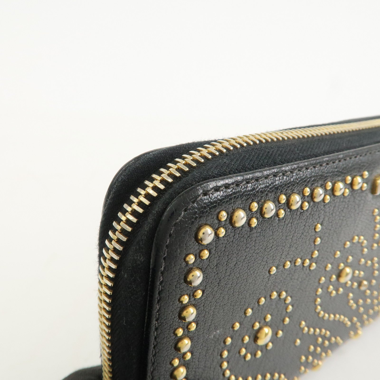 MIU MIU Leather Studs Round Zippy Long Wallet Black 5ML506 Used