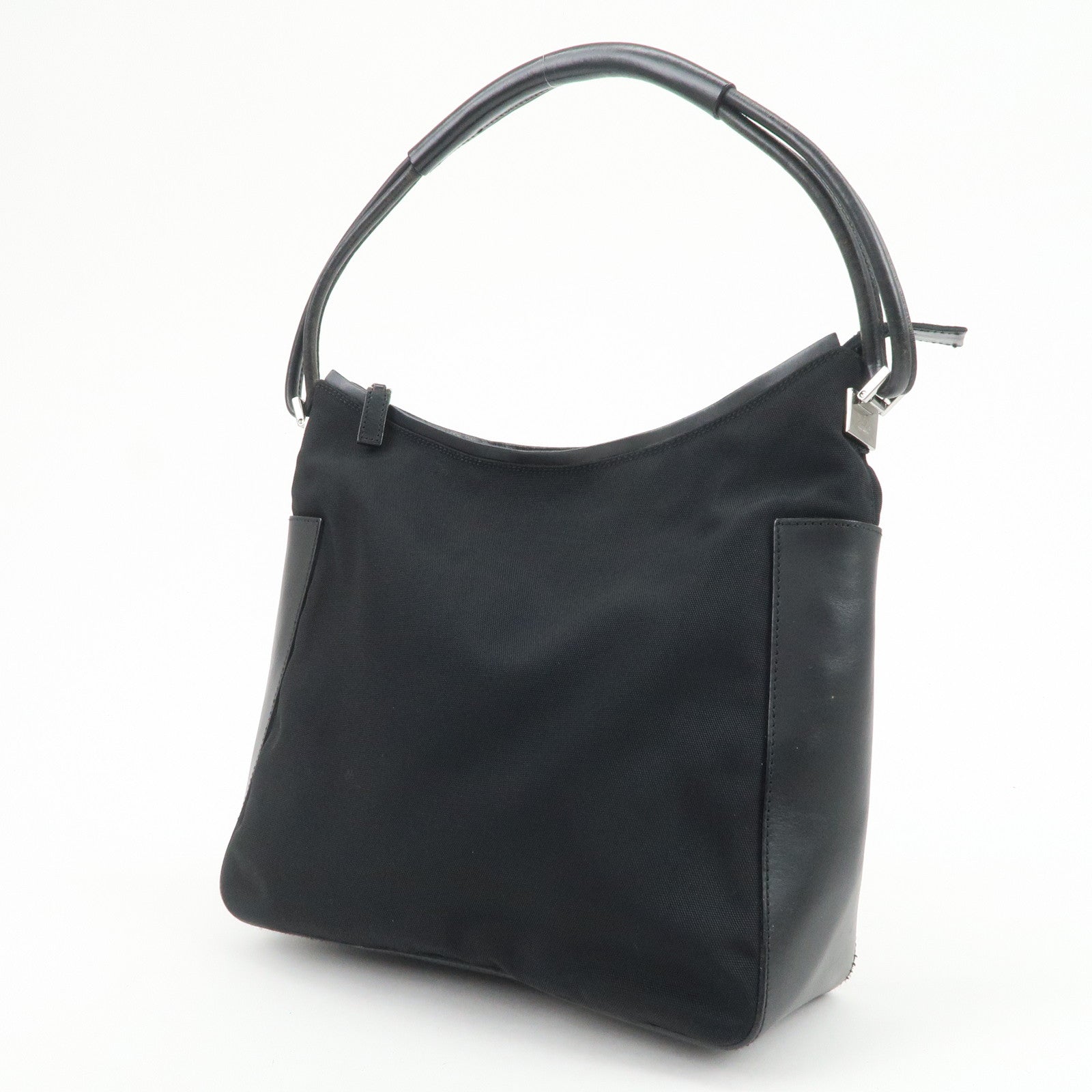 GUCCI Nylon Leather Shoulder Bag Hand Bag Black 001 ・3766