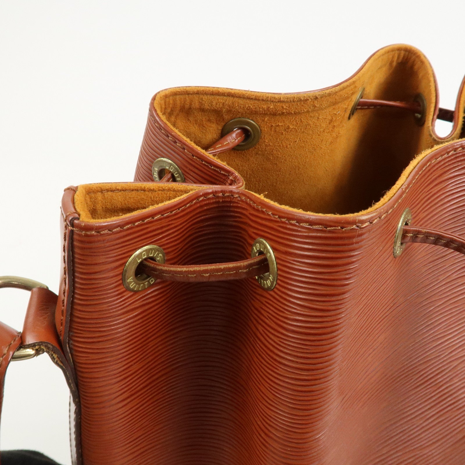 Louis Vuitton Epi Petit Noe Shoulder Bag Kenya Brown M44103
