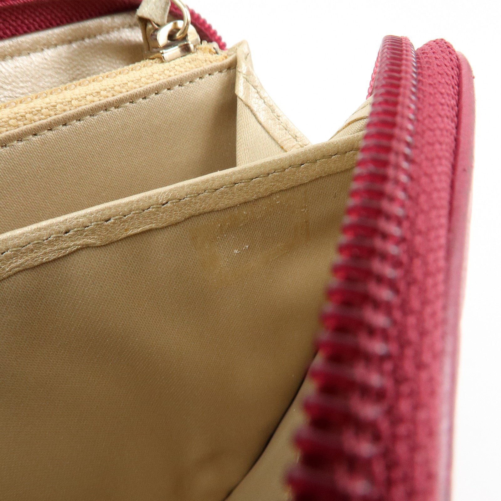 CHANEL Camellia Lamb Skin Round Zippy Wallet Pink A82281