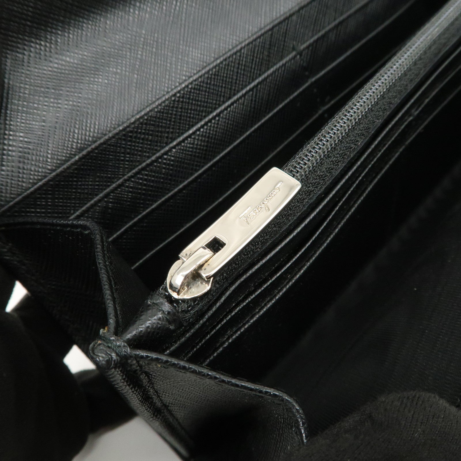 Ferragamo Gancini Vara Ribbon Set of 2 Wallet Black Pink