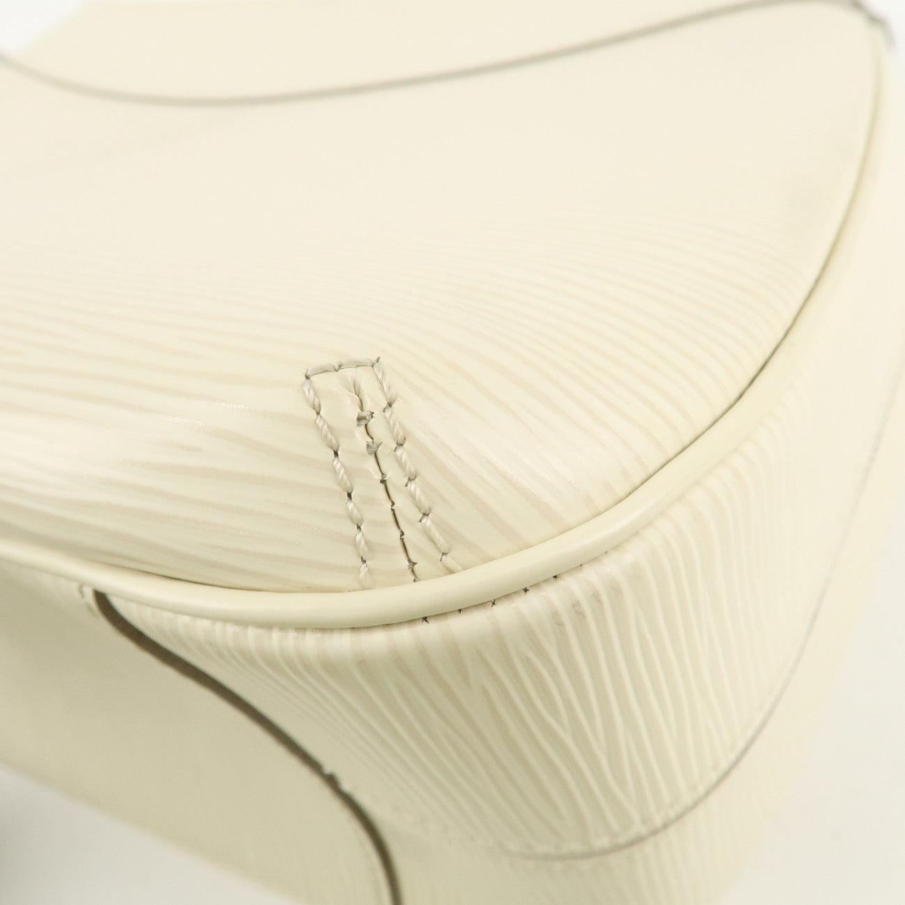 Louis Vuitton Epi Leather Turenne GM Hand Bag Ivoire M5927J Used