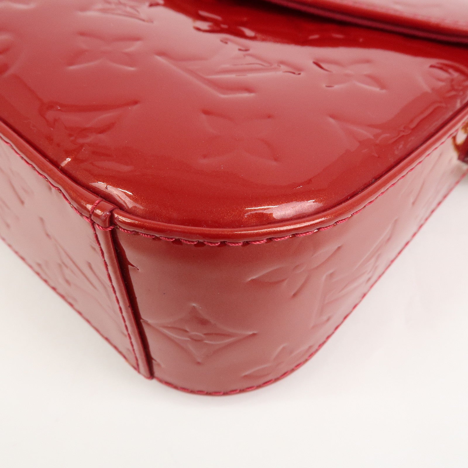 Louis Vuitton Monogram Vernis Rodeo Drive Shoulder Bag Red M93599