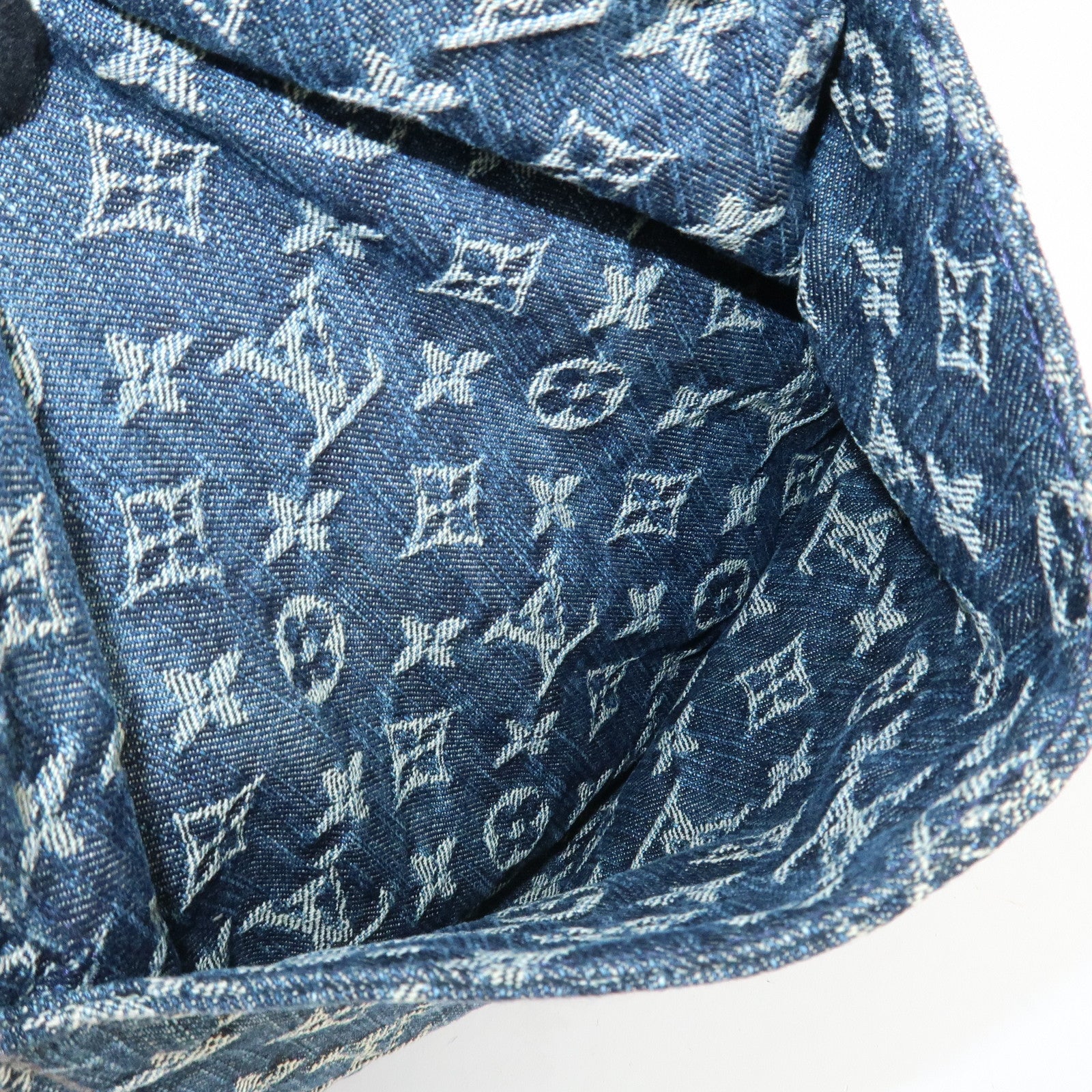 Louis Vuitton Monogram Denim Daily GM Shoulder Bag Gris Bleu M40493