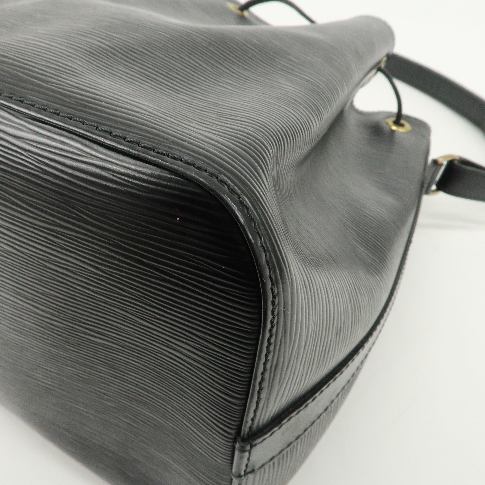 Louis Vuitton Epi Leather Petit Noe Shoulder Bag Noir Black M59012