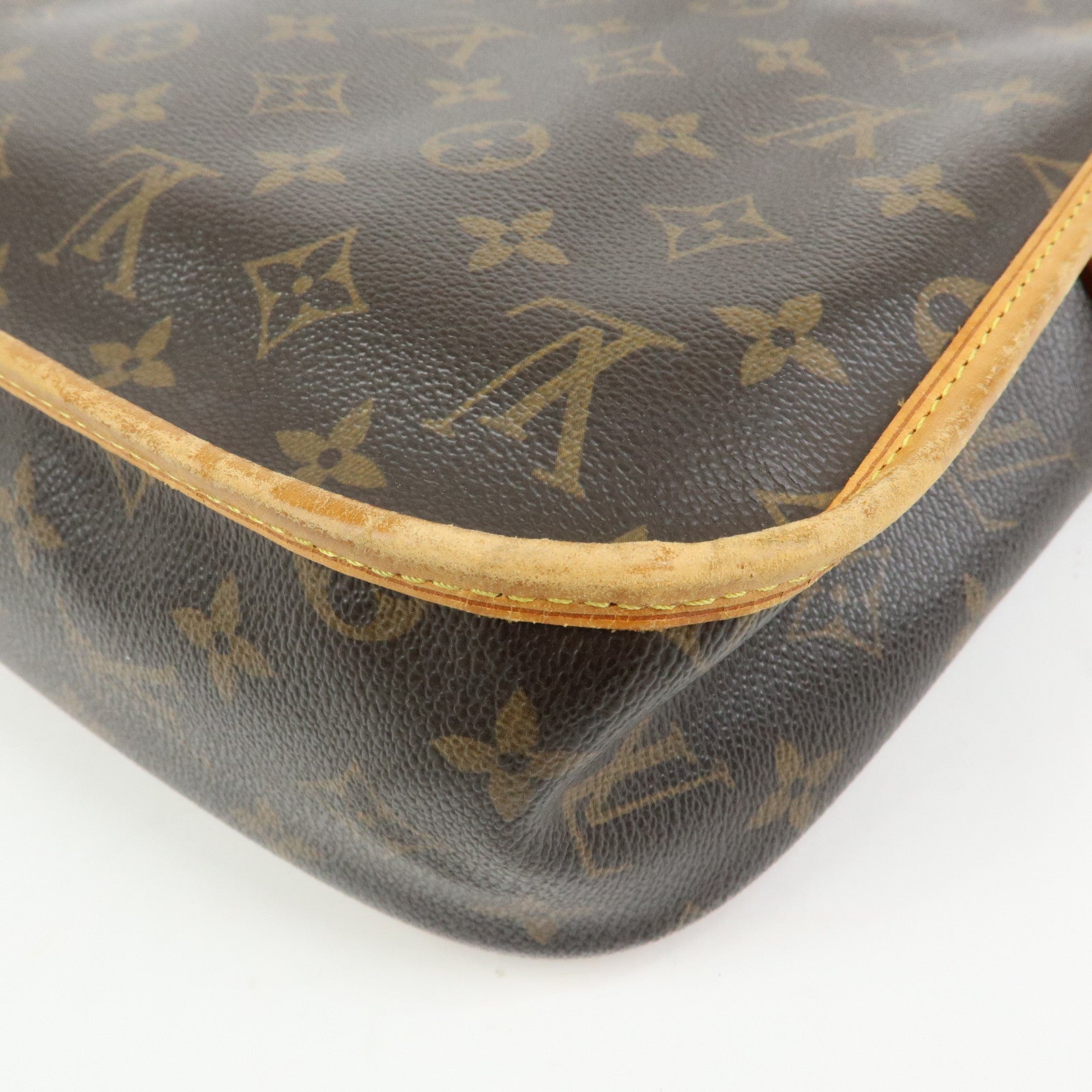 Louis Vuitton Monogram Messenger Bosphore PM Shoulder Bag M40106