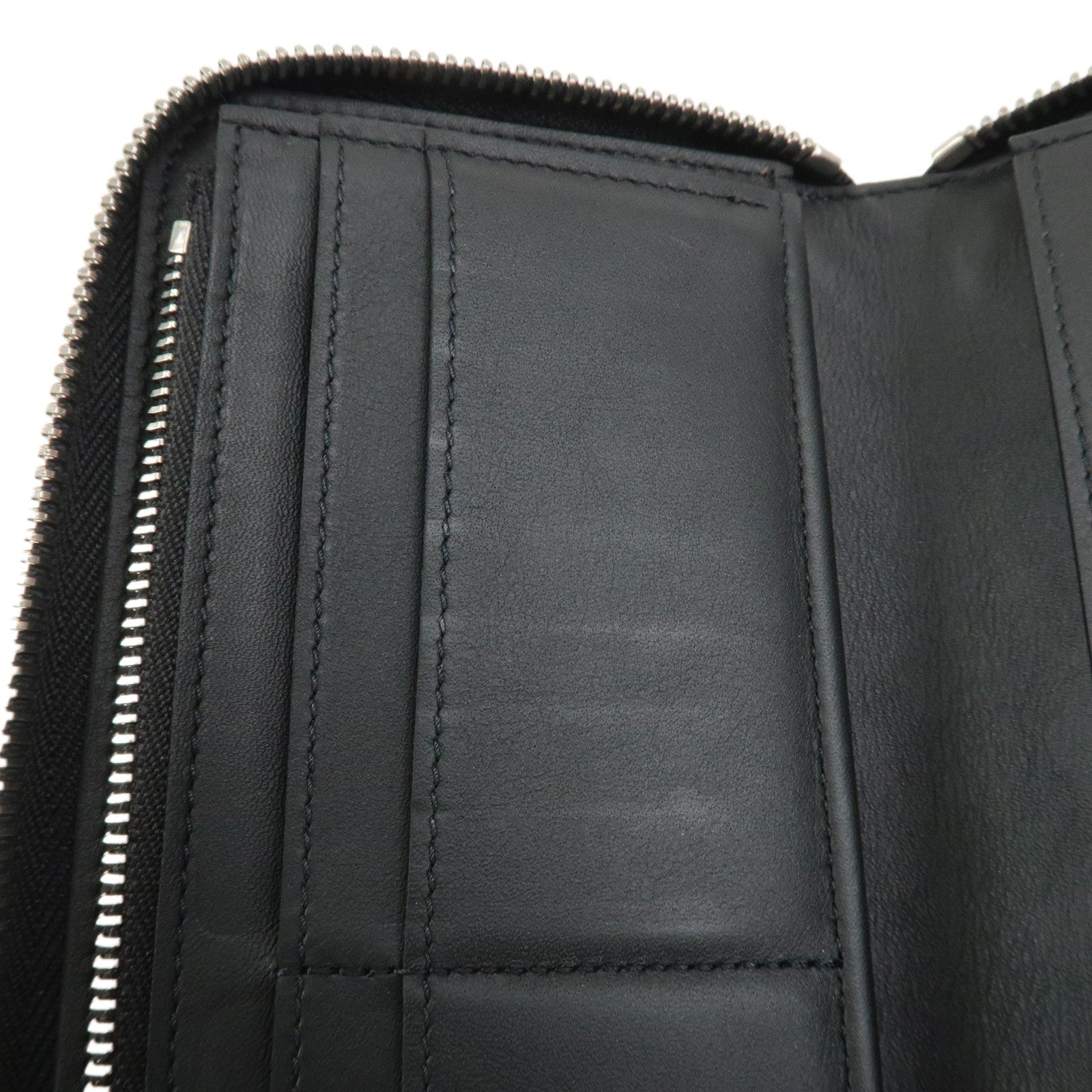 Louis Vuitton Torillon Leather Vertical Zippy Wallet Black M68228