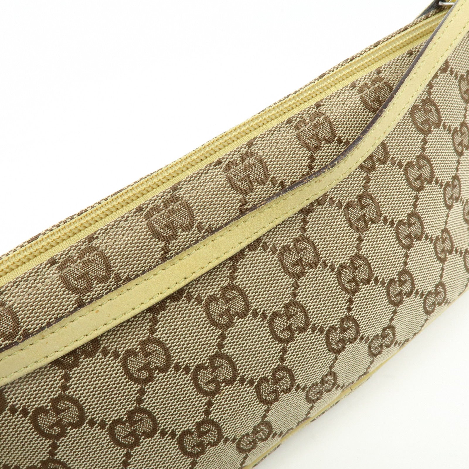 GUCCI Boat Bag GG Canvas Leather Accessory Pouch Beige Yellow 07198