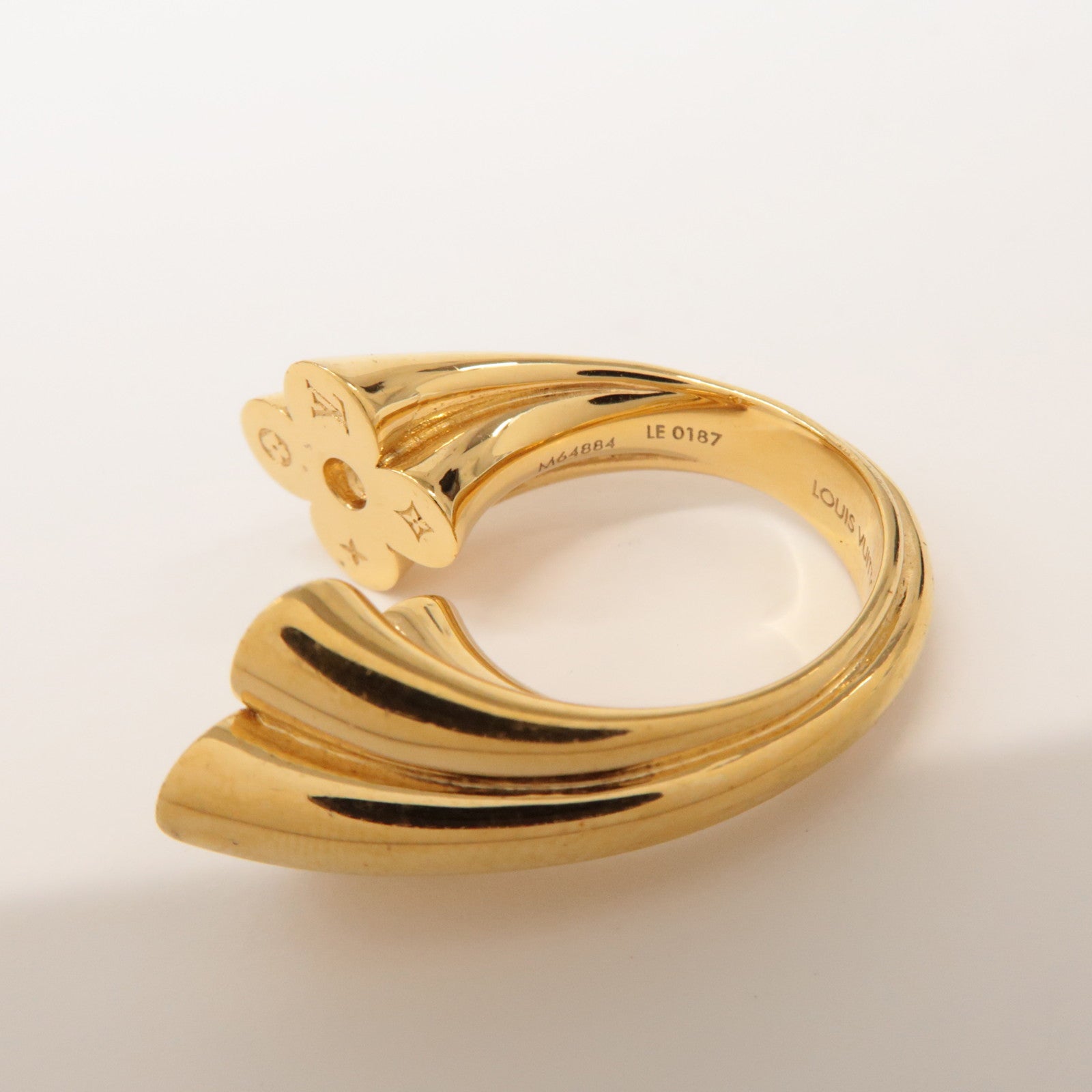 Louis Vuitton Bague First Flower Ring Metal Gold M64884