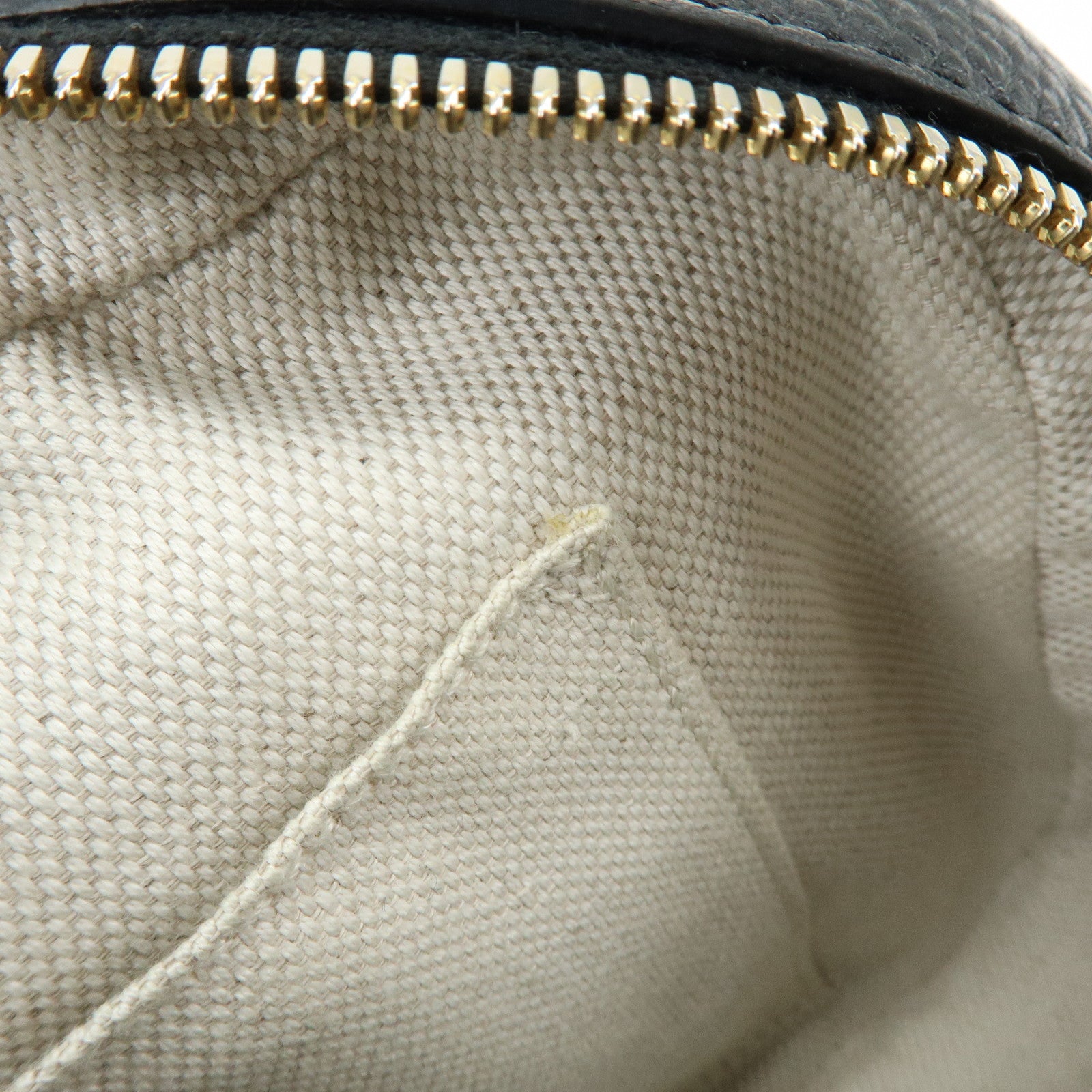 GUCCI SOHO Leather Small Disco Shoulder Crossbody Bag Black 722319