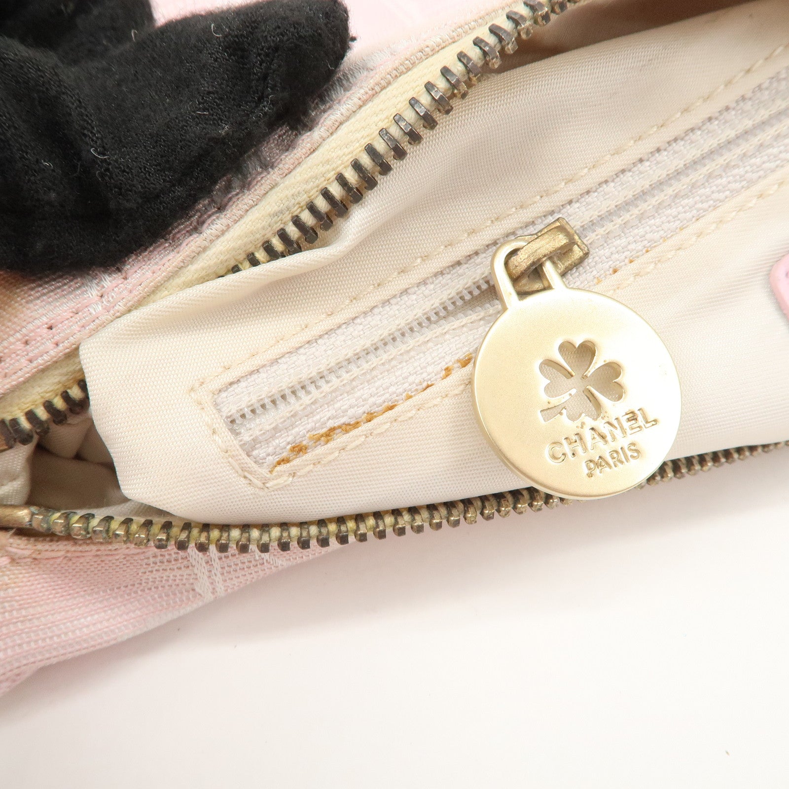 CHANEL New Travel Line Nylon Leather Shoulder Bag Hand Bag Pink Used