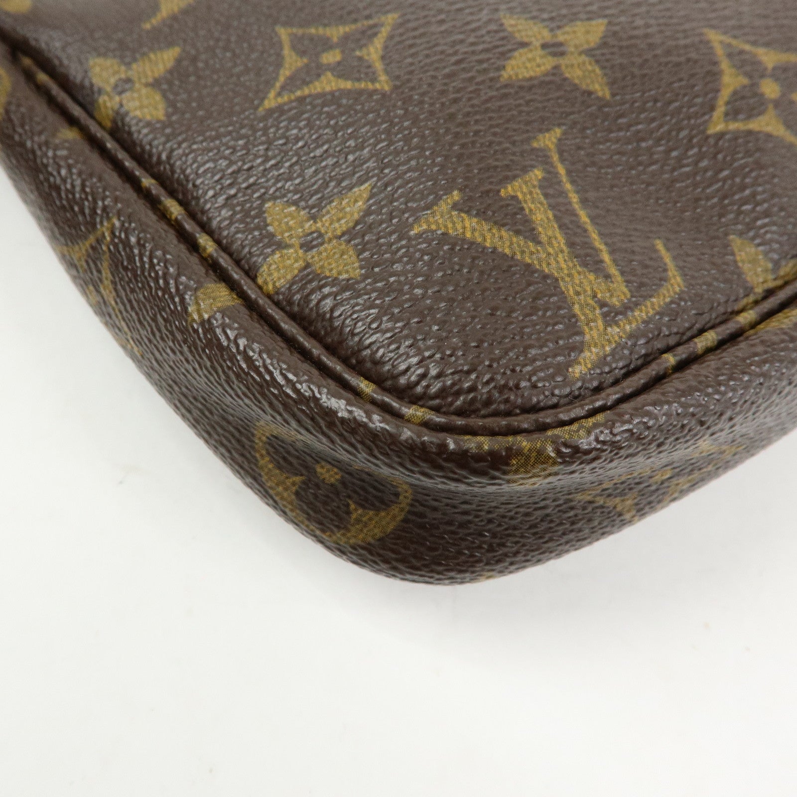 Louis Vuitton Monogram Pochette Accessoires Pouch Hand Bag M51980