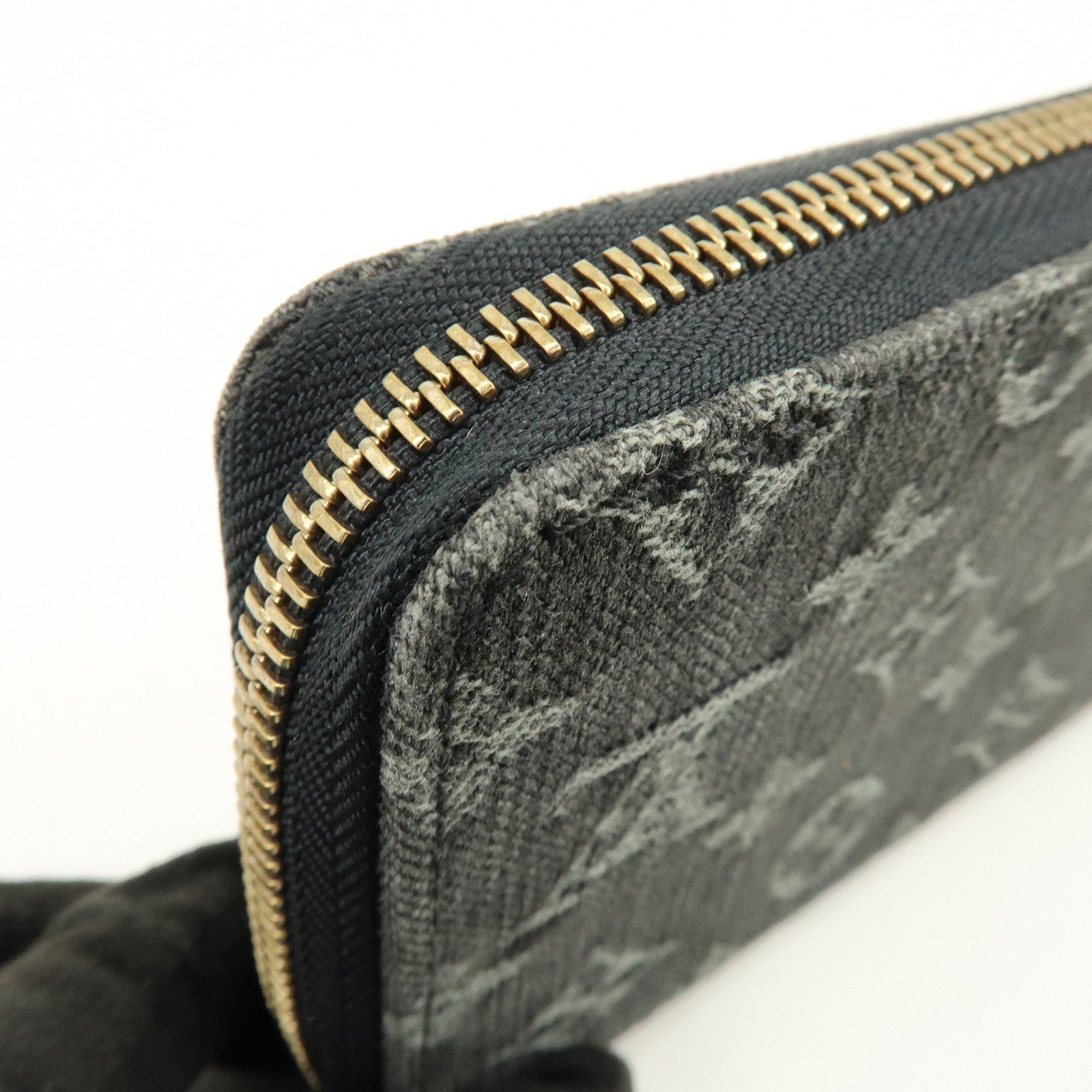 Louis Vuitton Monogram Denim Zippy Long Wallet Noir Black M95614