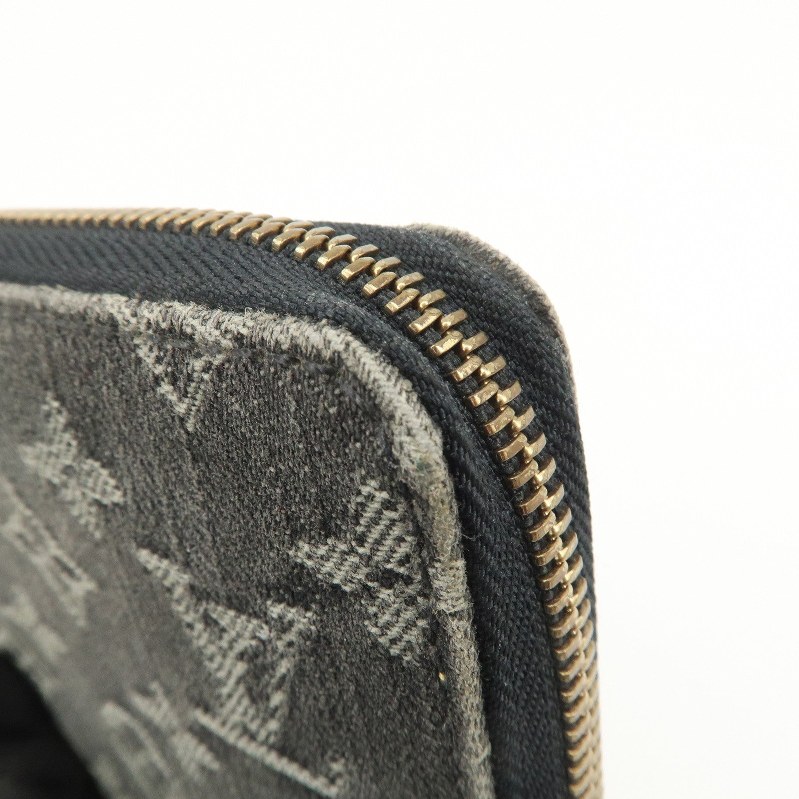 Louis Vuitton Monogram Denim Zippy Wallet Noir Black M95614