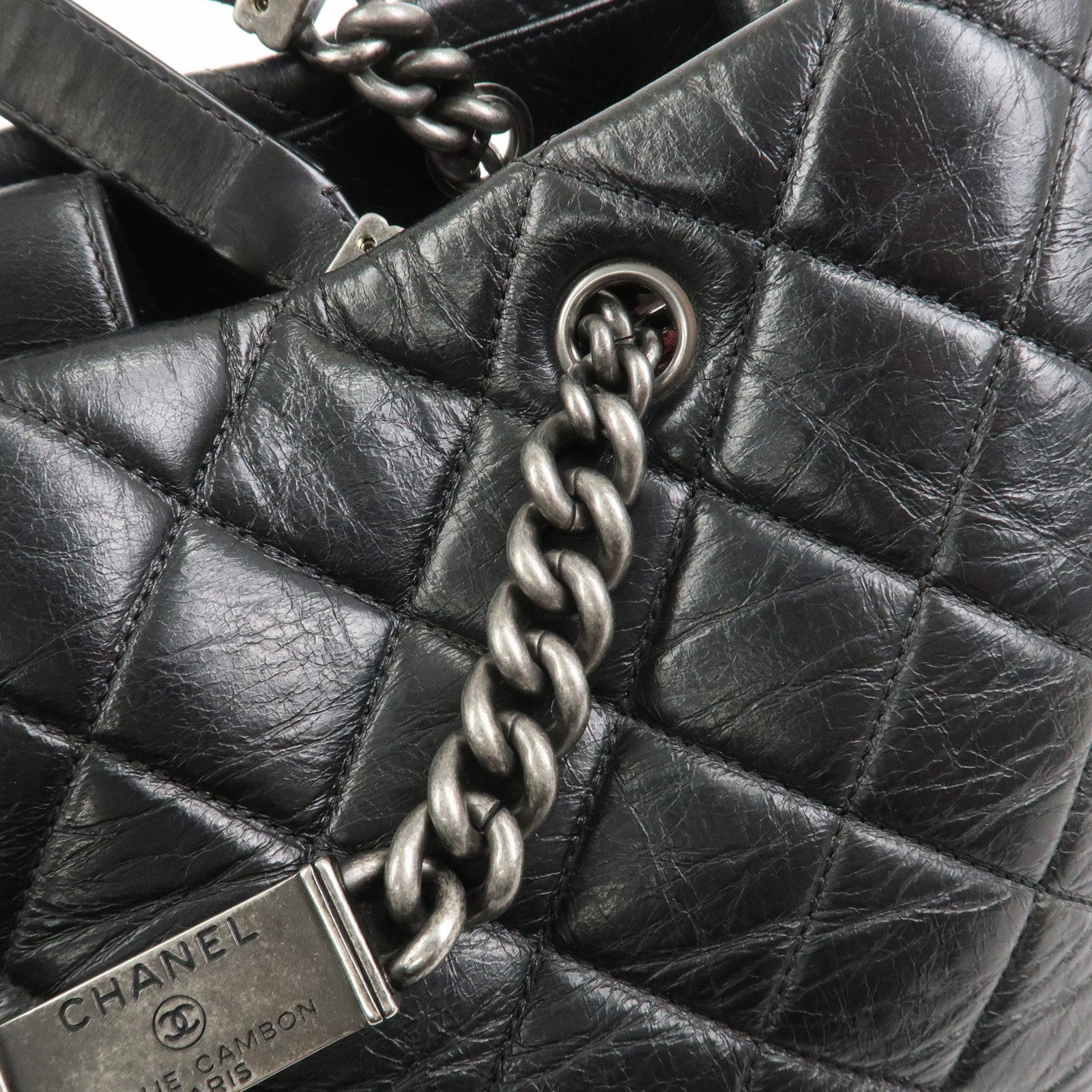 CHANEL Matelasse Calf Leather Chain Tote Bag Black