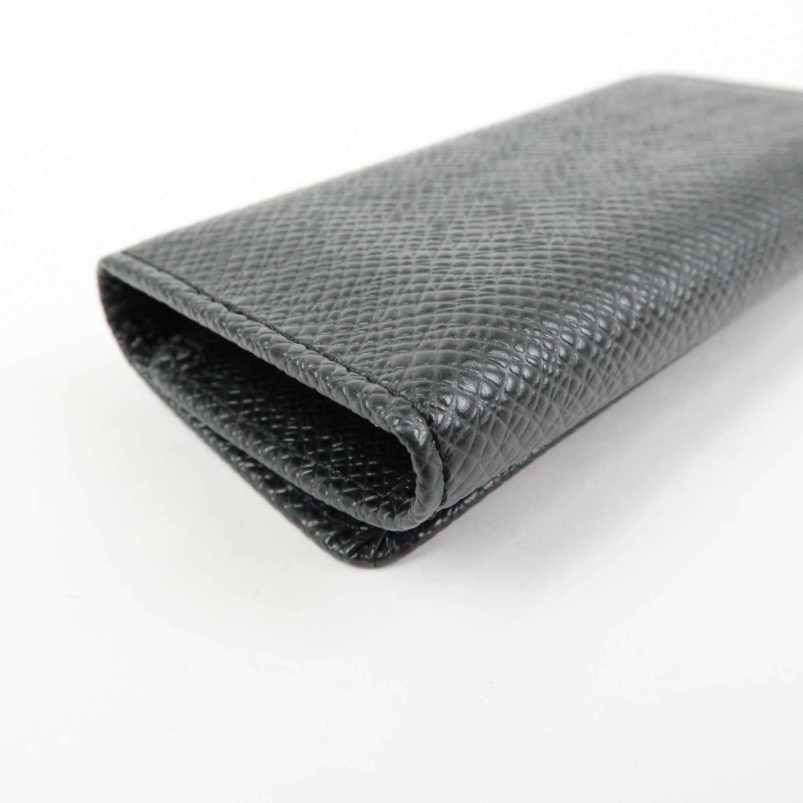Louis Vuitton Taiga Leather Multicles 4 Key Case Ardoise M30522