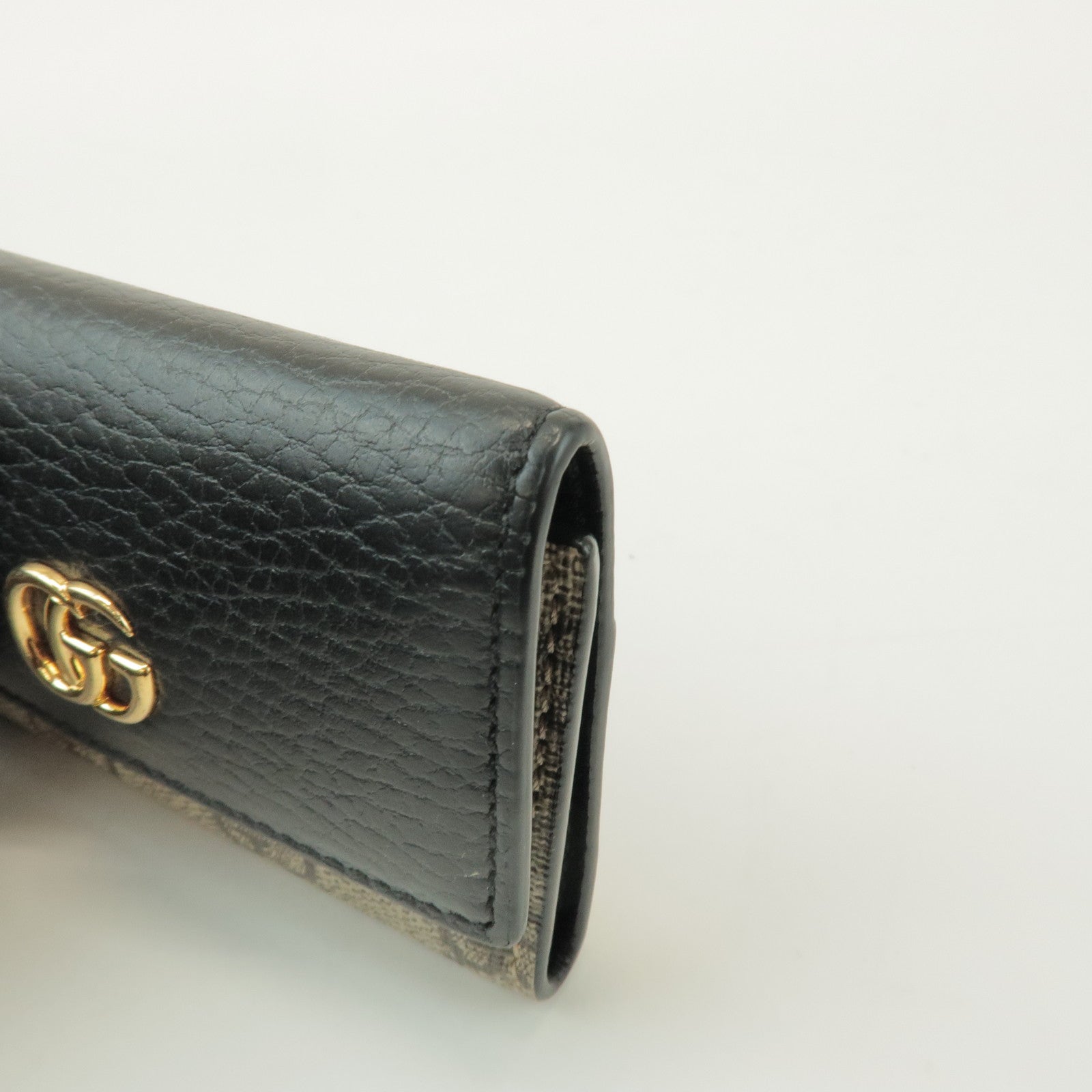GUCCI GG Marmont GG Supreme 6 Rings Key Case Beige Black 456118