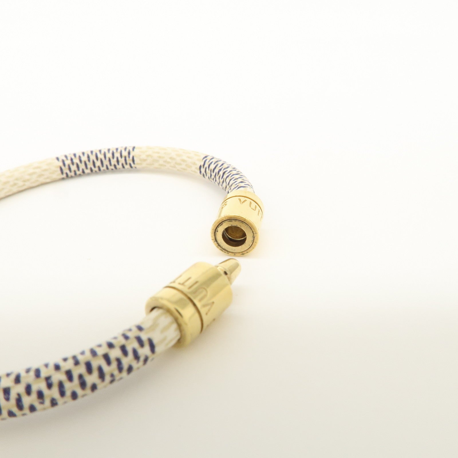 Louis Vuitton Damier Azur Canvas Keep It Bracelet Ivory M6607E