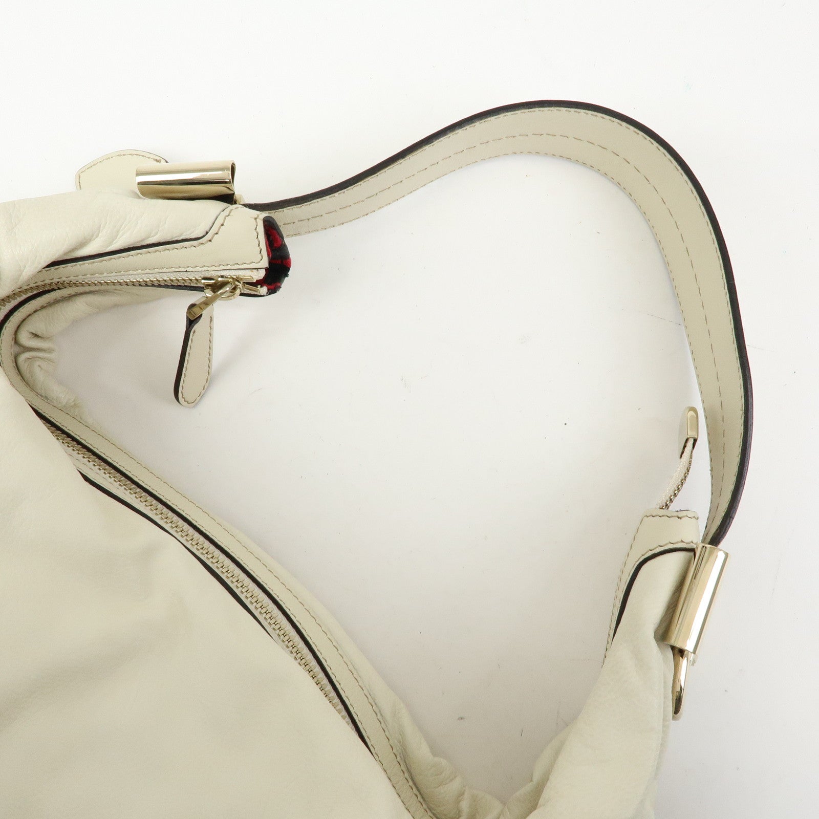 GUCCI Interlocking G Crest Leather Shoulder Bag Ivory 181492