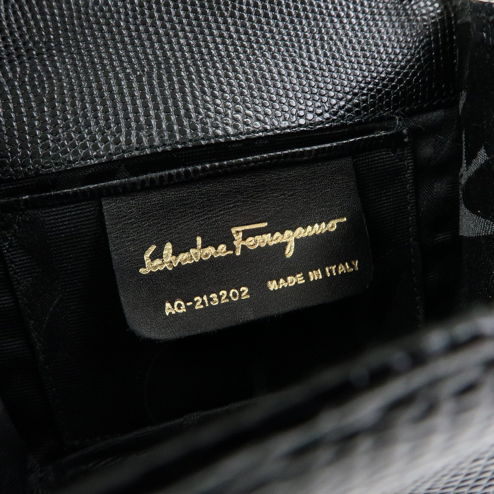 Ferragamo Vara Ribbon Embossed Leather 3Way Bag Chain Shoulder Bag