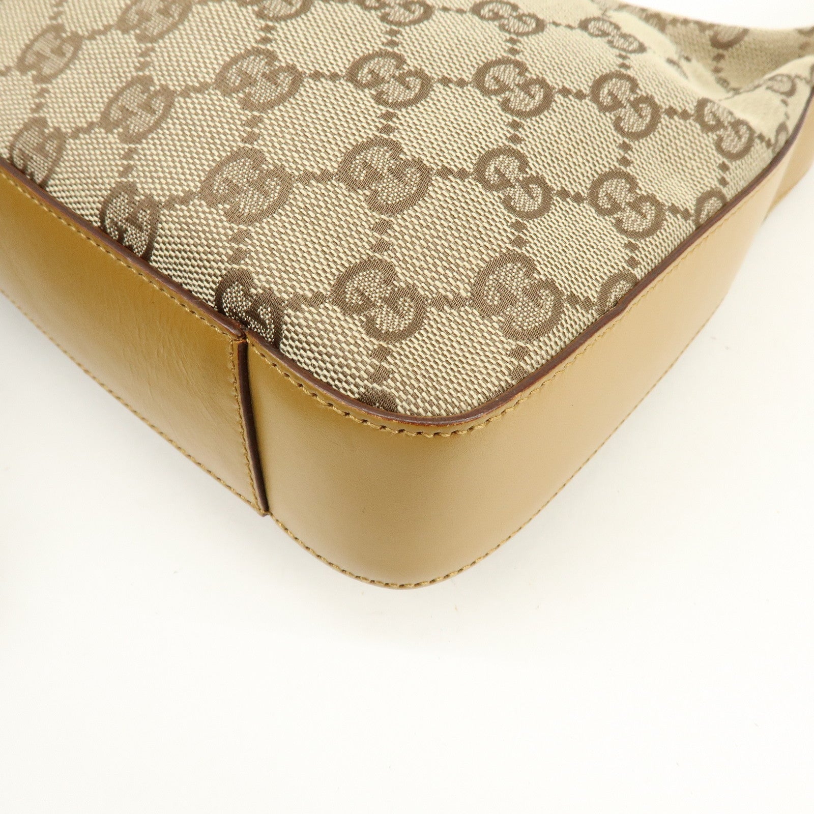 GUCCI GG Canvas Leather Shoulder Bag Beige Camel  001・3812・002122